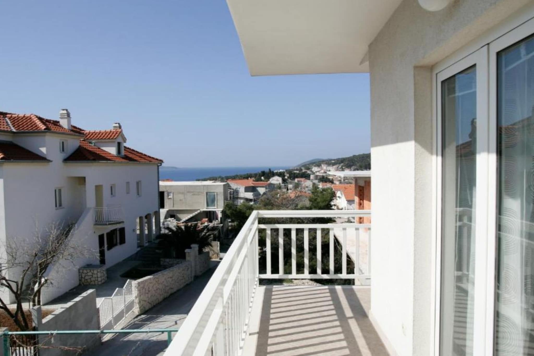 Apartments Trogrlić - Two-Bedroom Apartment with Balcony and Sea View-Balcon-terrasse