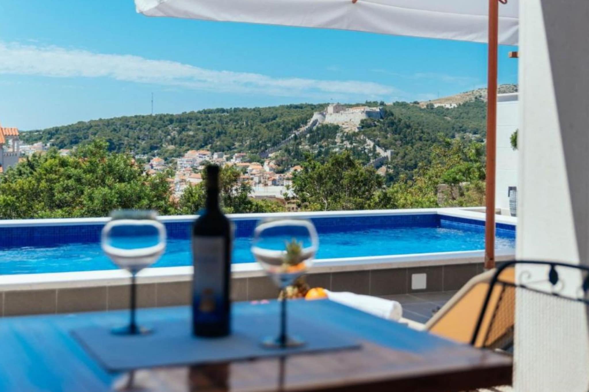 Apartments Trogrlić - Two-Bedroom Apartment with Balcony and Sea View-Piscine