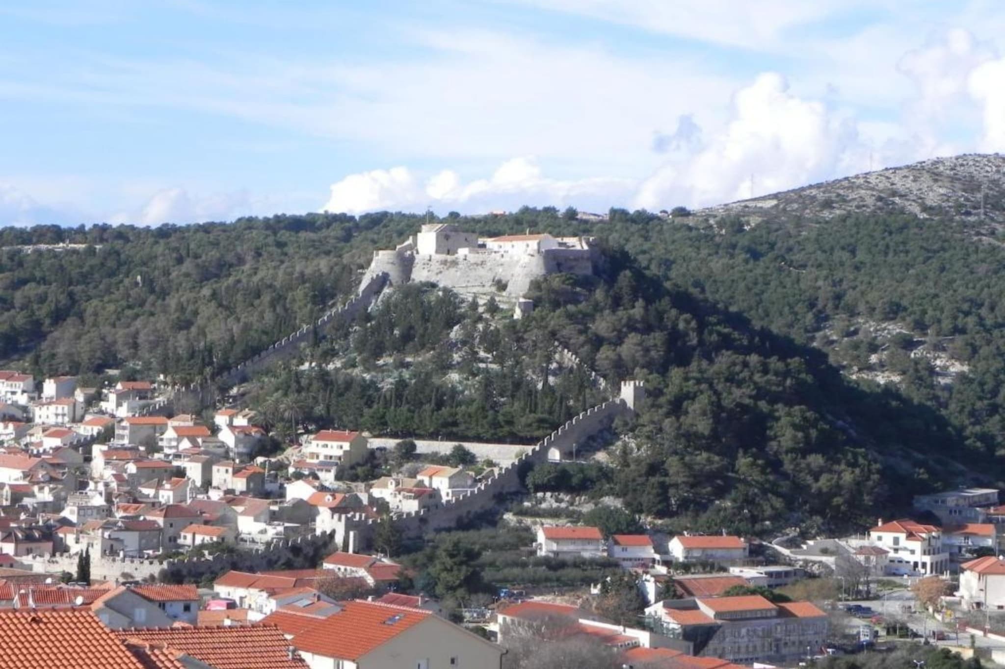 Apartments Trogrlić - Two-Bedroom Apartment with Balcony and Sea View-Vue