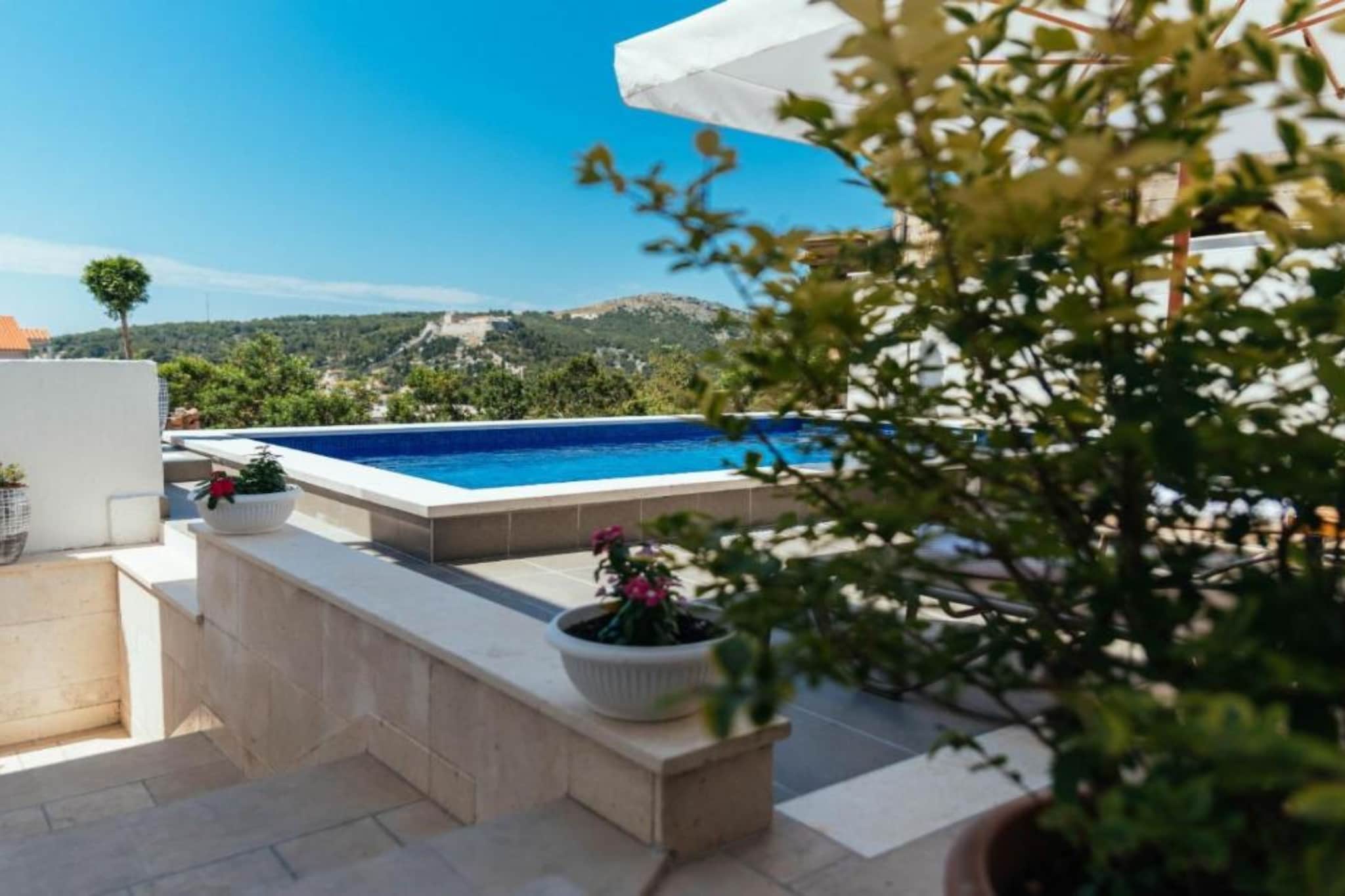 Apartments Trogrlić - Studio with Balcony and Sea View-Piscine