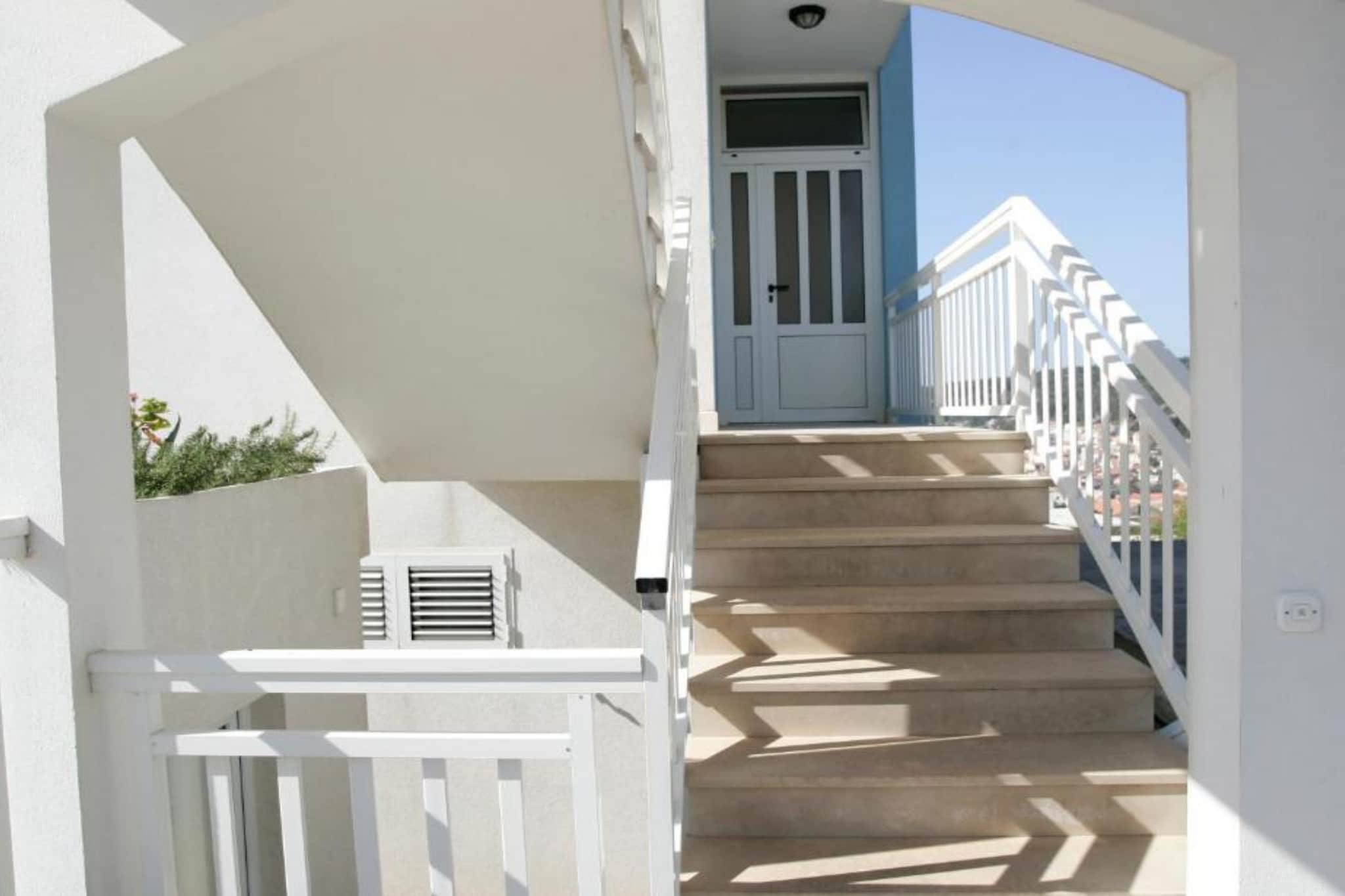 Apartments Trogrlić - Studio with Balcony and Sea View-Installations
