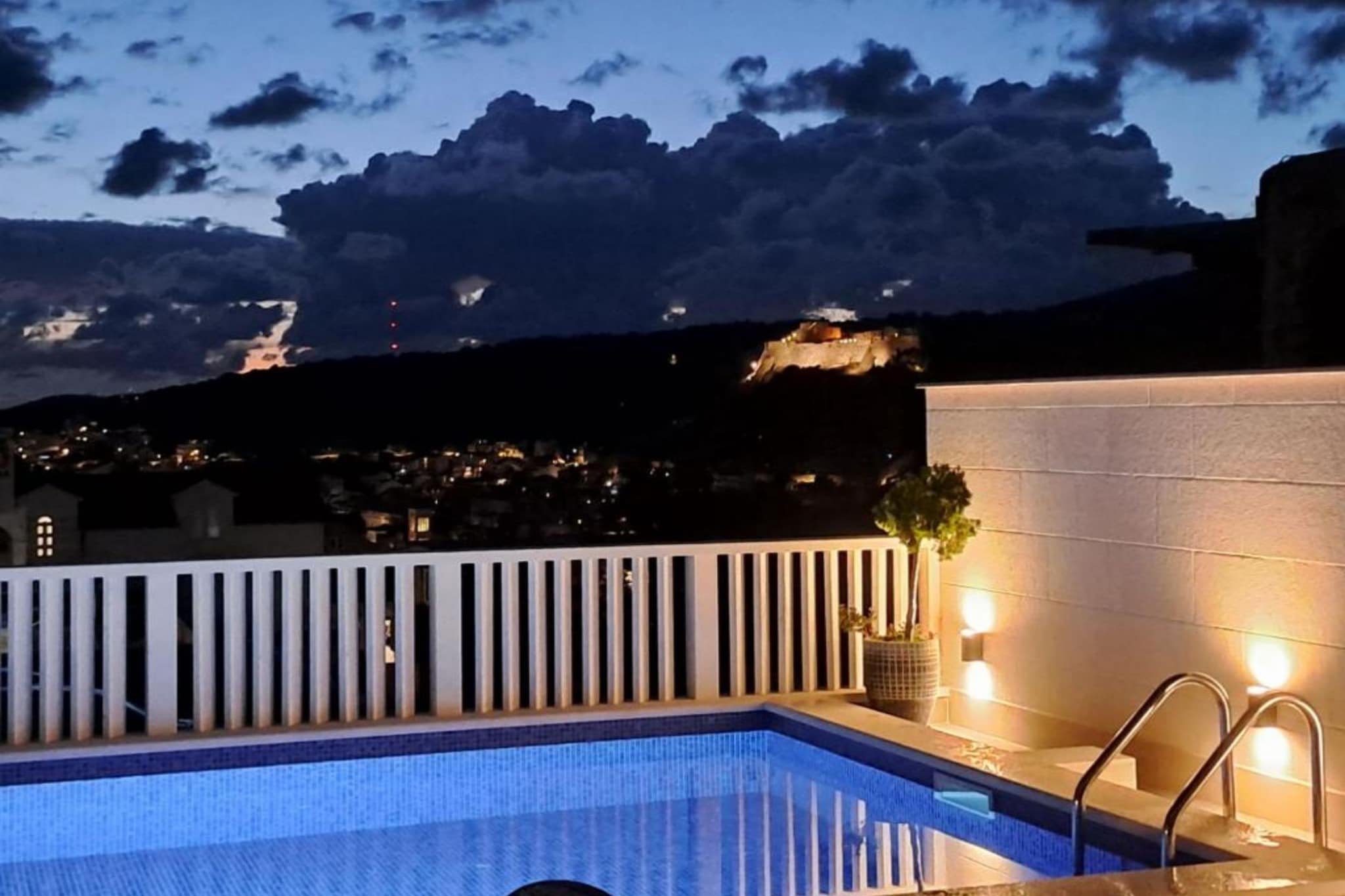 Apartments Trogrlić - Comfort One-Bedroom Apartment with Balcony and Sea View-Piscine