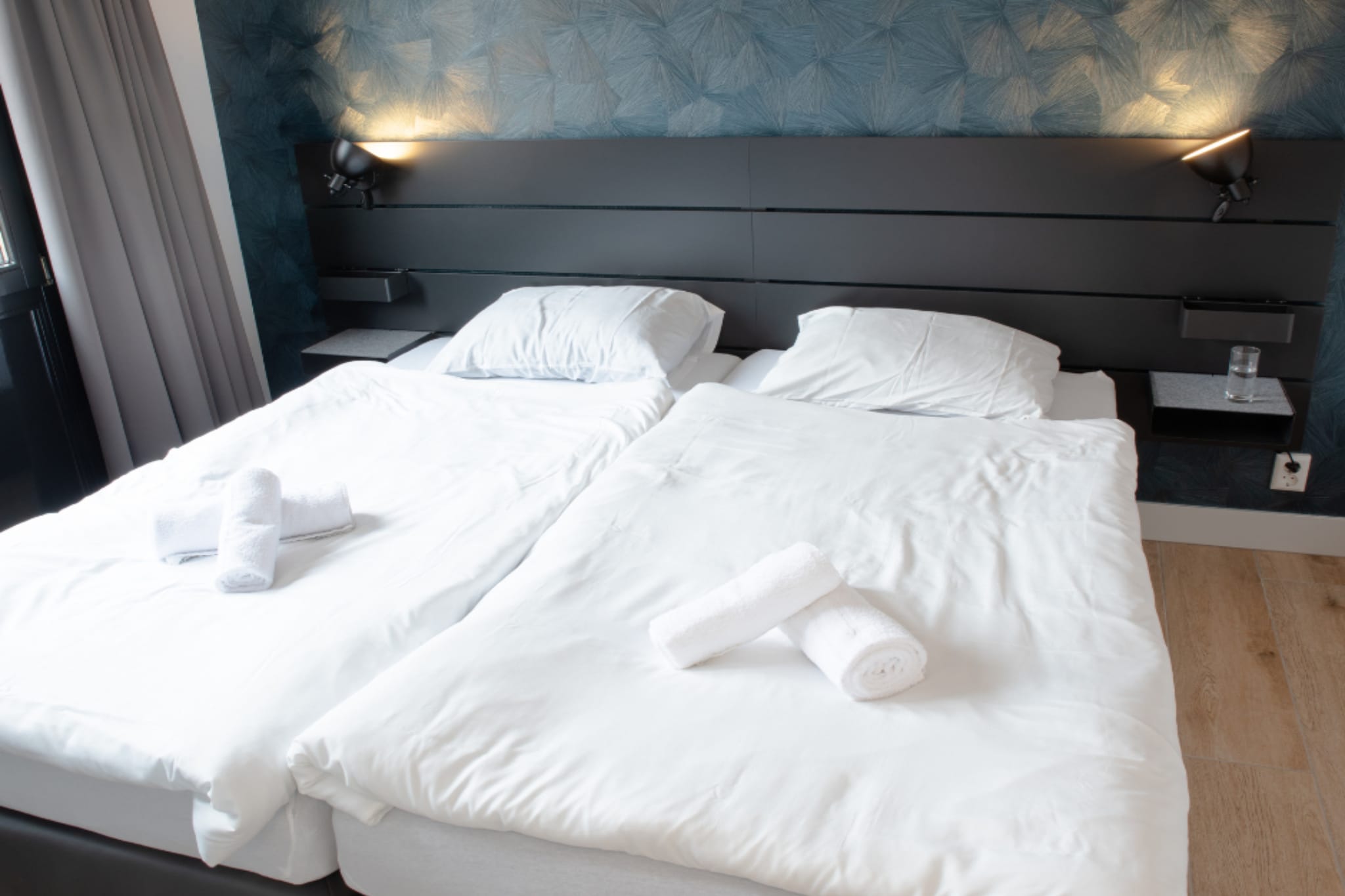 6 pers Welness huis 83 - Bedroom