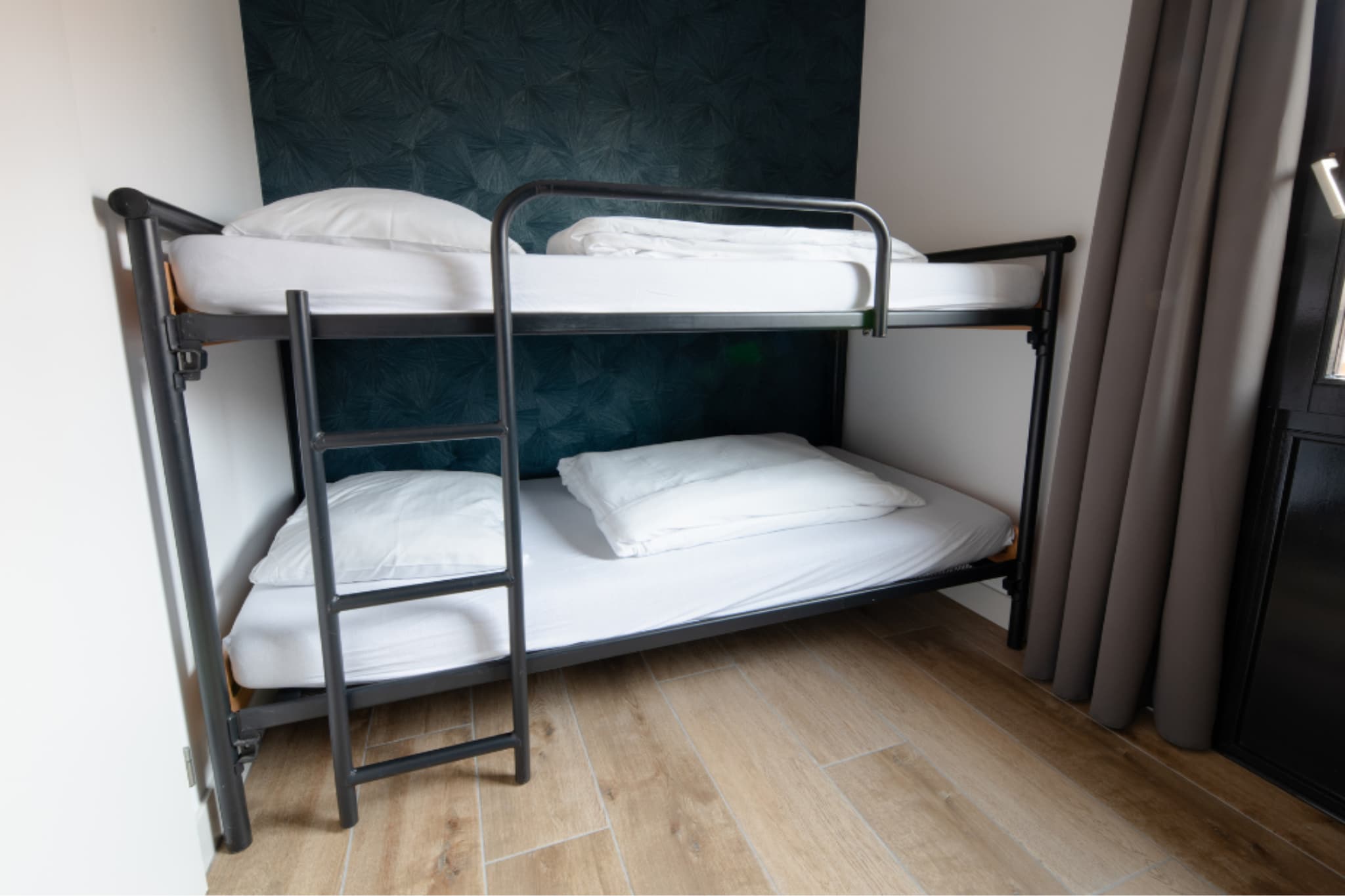 6 pers Welness huis 83 - Bedroom
