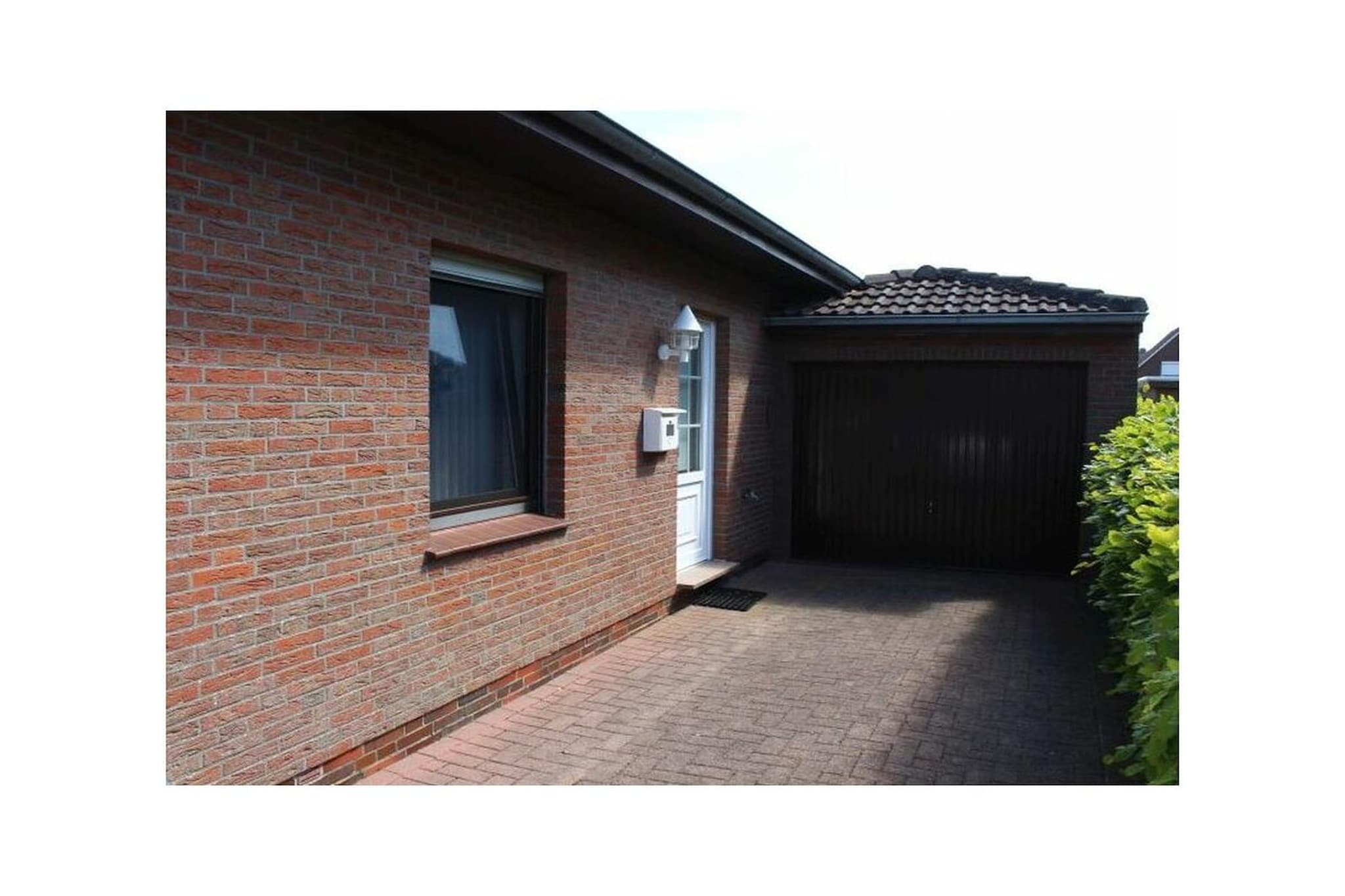 Lovingly furnished bungalow semi-detached house. Everything on one level including Wi-Fi, seasonal beach chair on the beach in Neßmersiel incl.