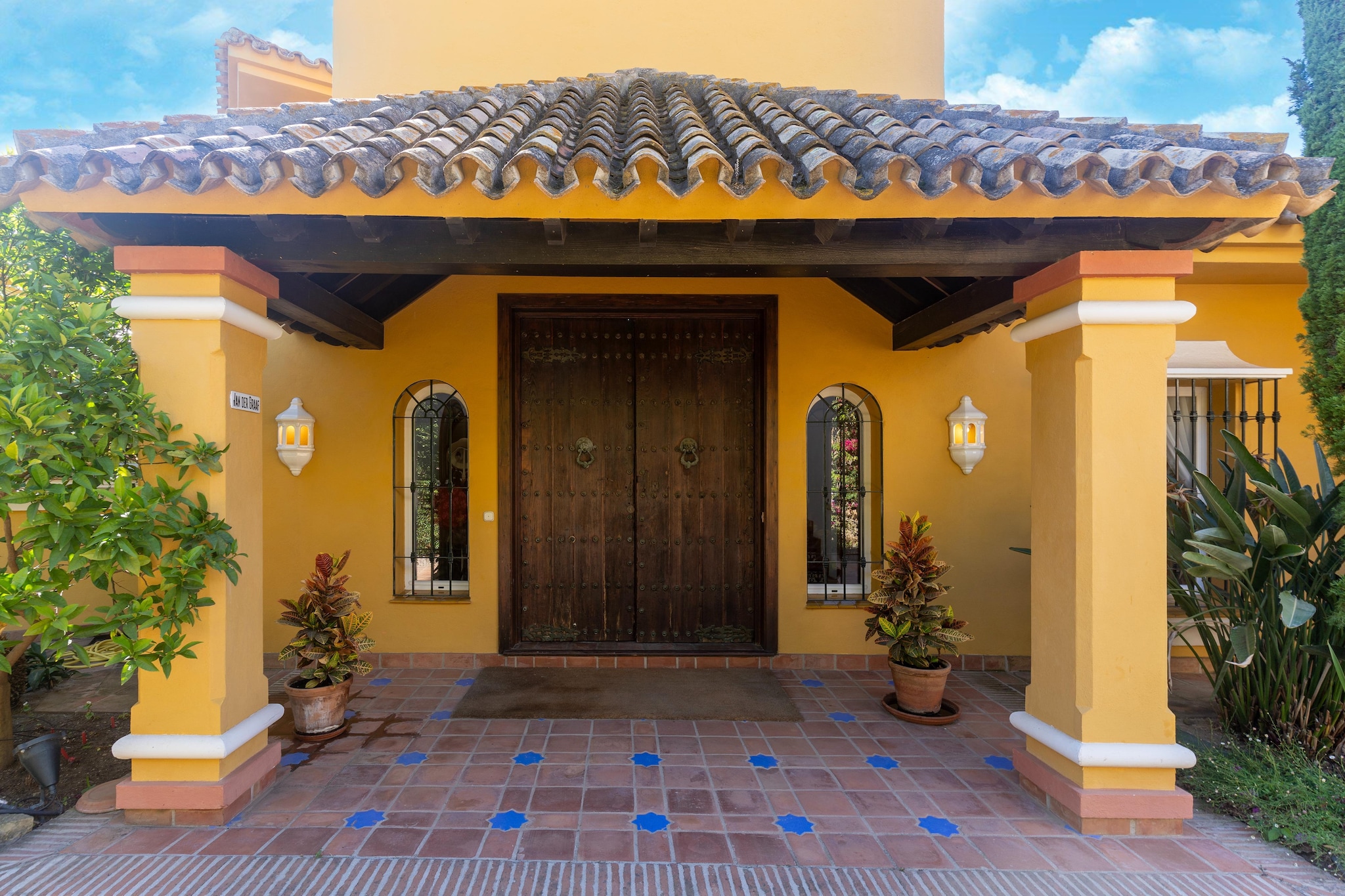 Casa Amarilla-Exterior summer
