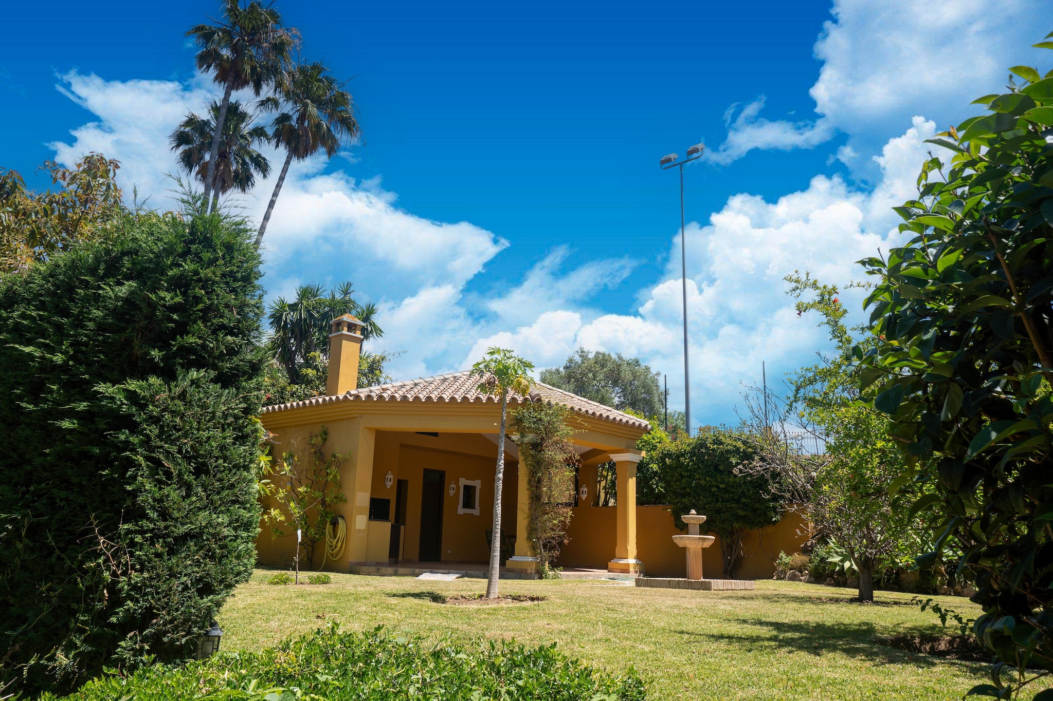 Casa Amarilla-Exterior summer