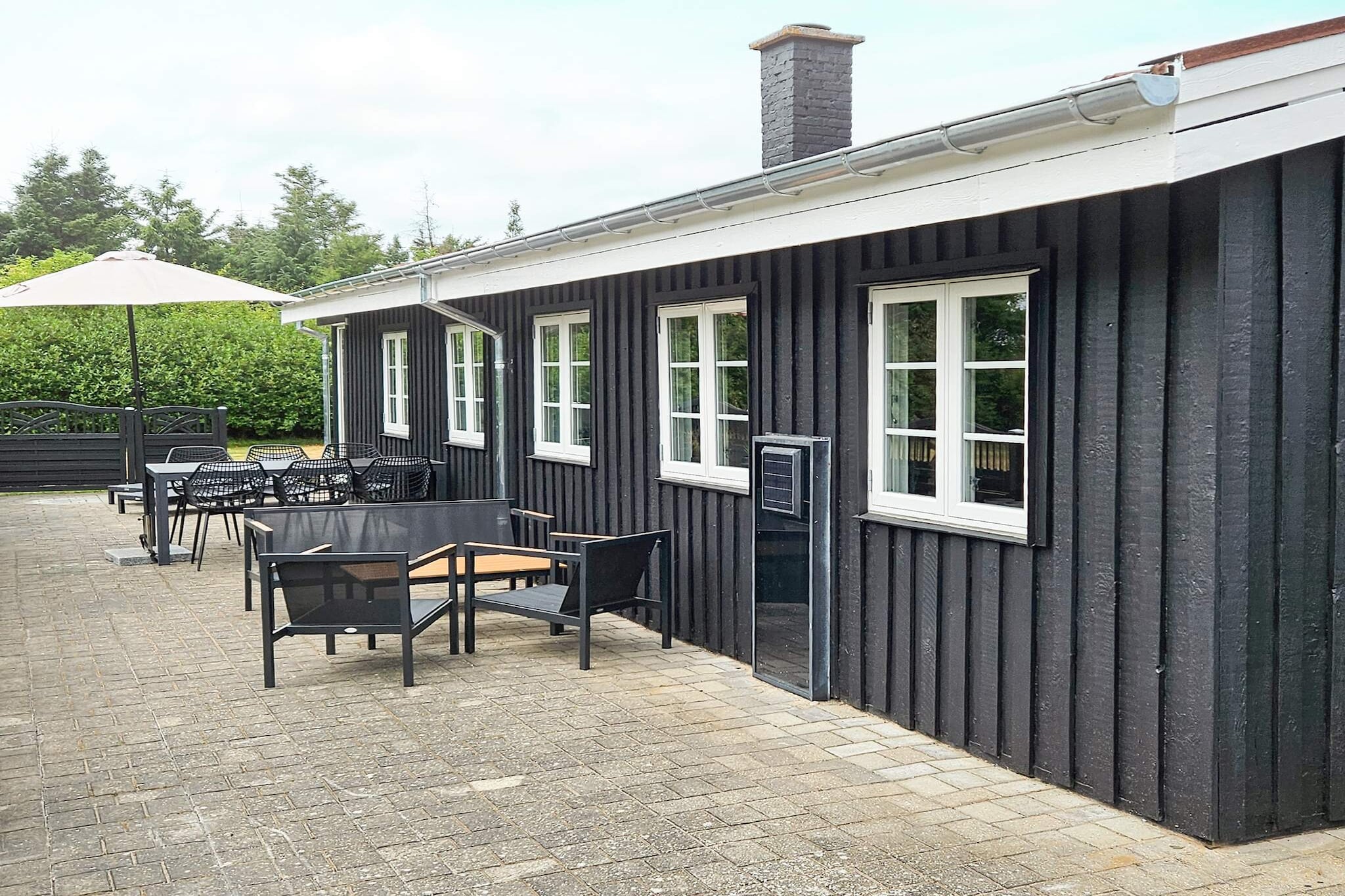 Spacious home for 6 in Lokken