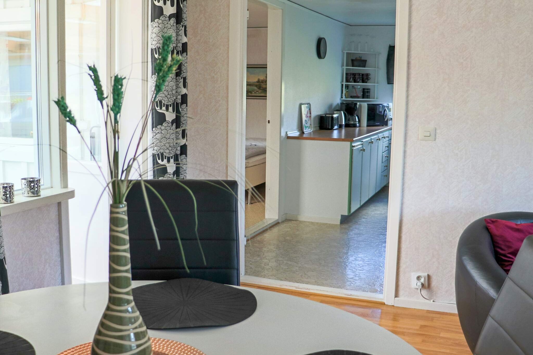 Welcoming cottage near the sea - Binnen