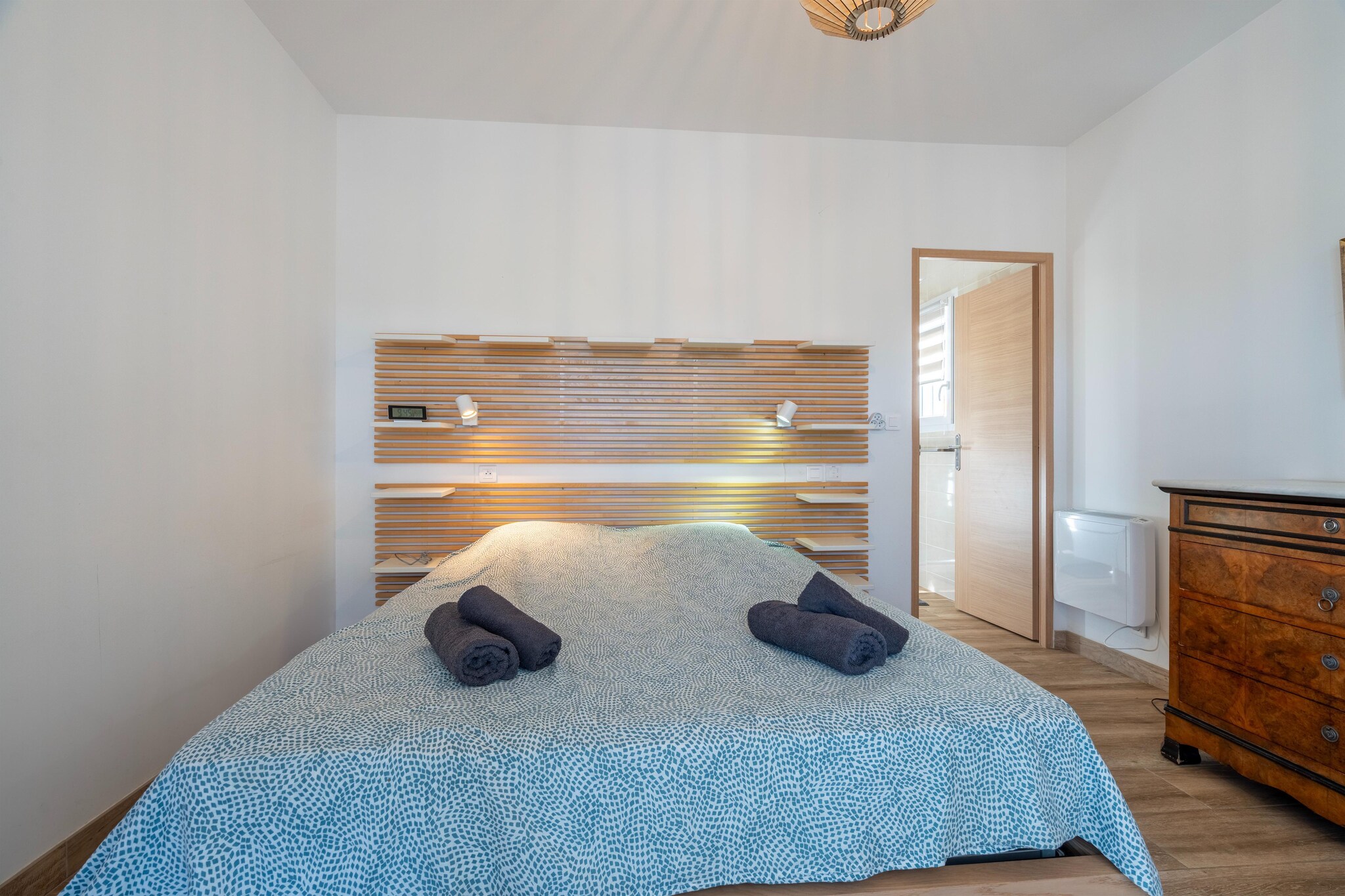 Bed Room