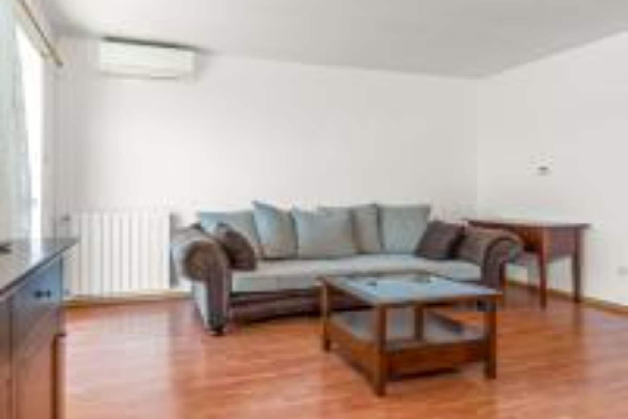 Apartments Panorama - Three Bedroom Apartment with Balcony and Sea View (3)