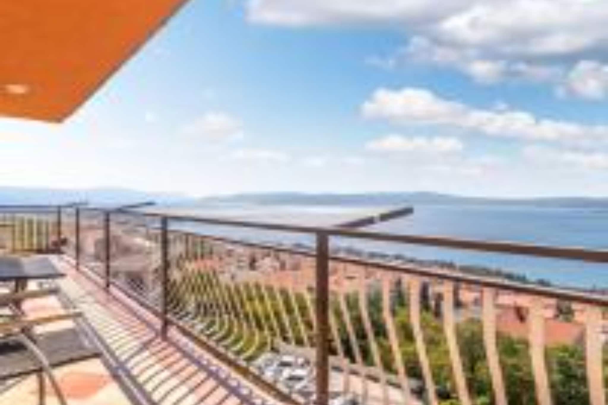 Apartments Panorama - Three Bedroom Apartment with Balcony and Sea View (3)