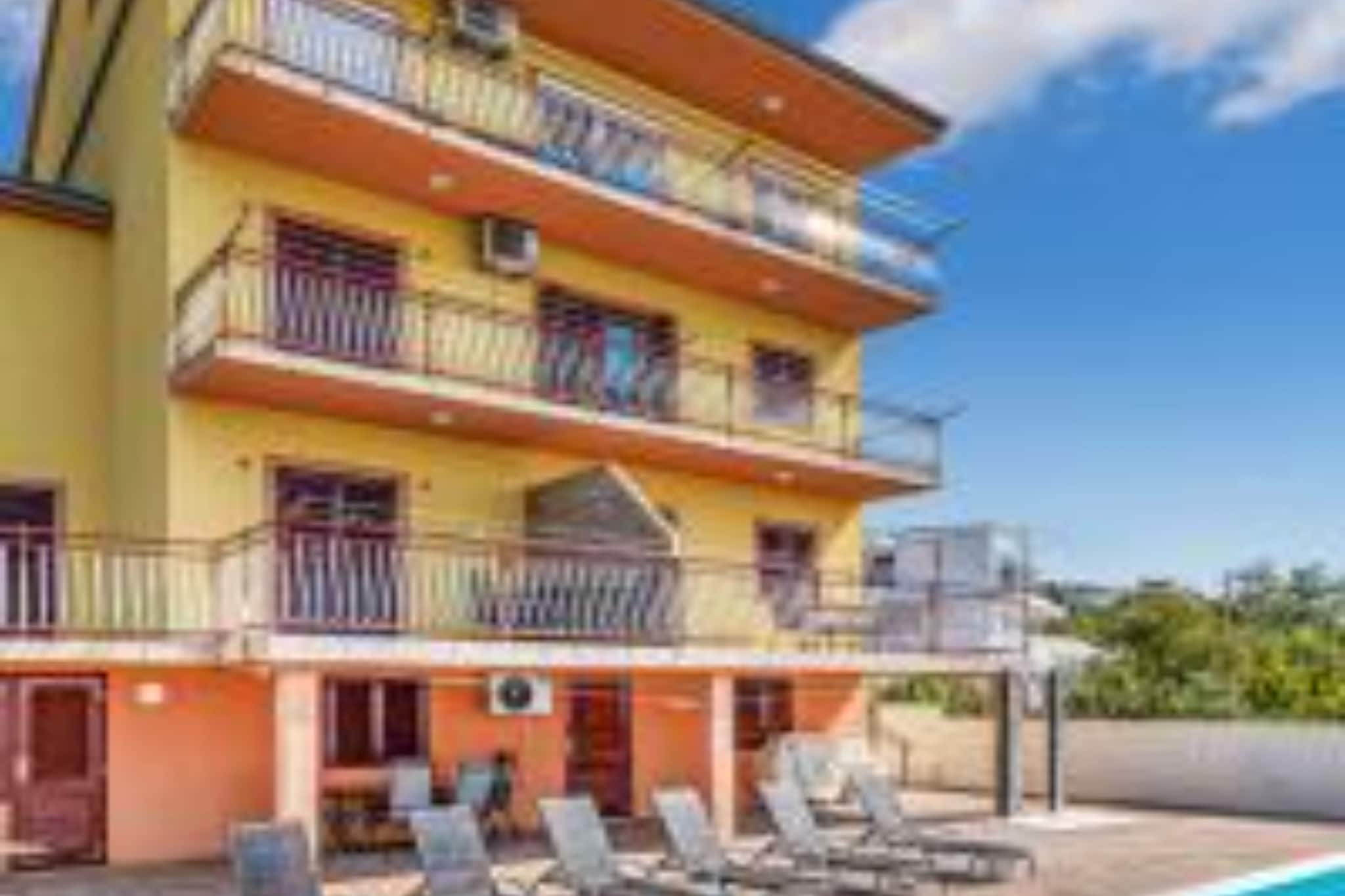 Apartments Panorama - Three Bedroom Apartment with Balcony and Sea View (3)-Außenbereich
