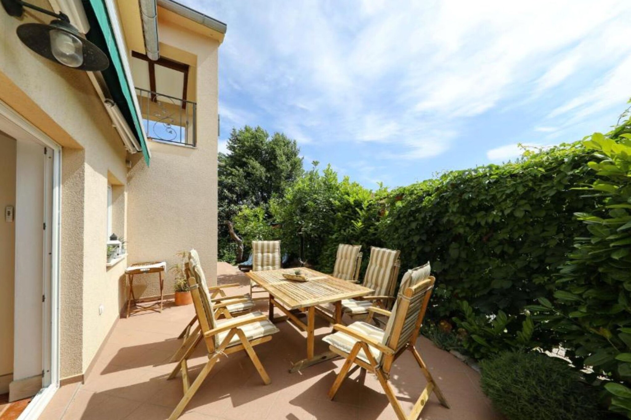 Holiday Home Mirta - Three Bedroom Holiday Home with terrace-Binnen