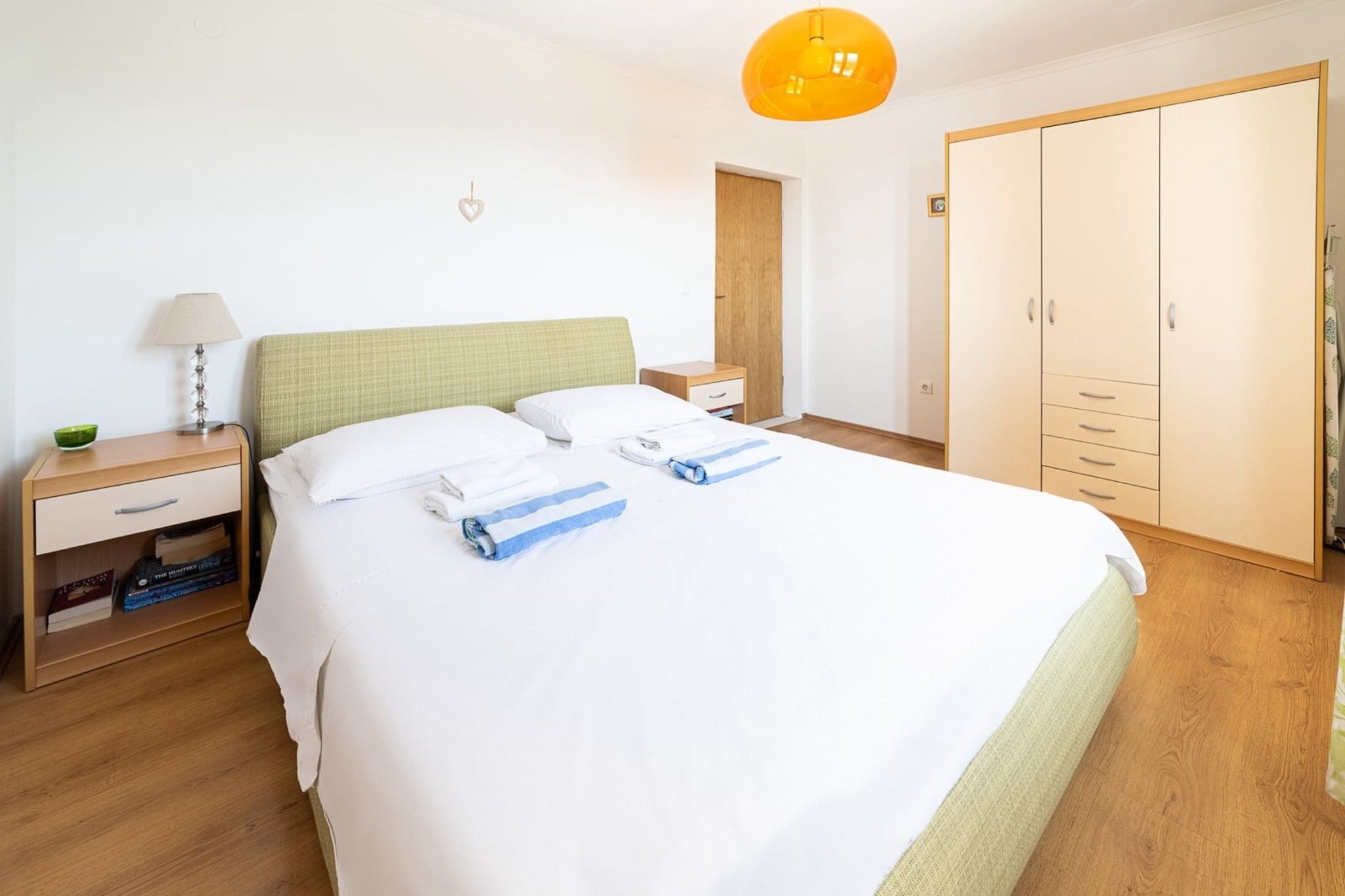 Villa Oliva - Two Bedroom Villa with Terrace and Swimming pool-Slaapkamer