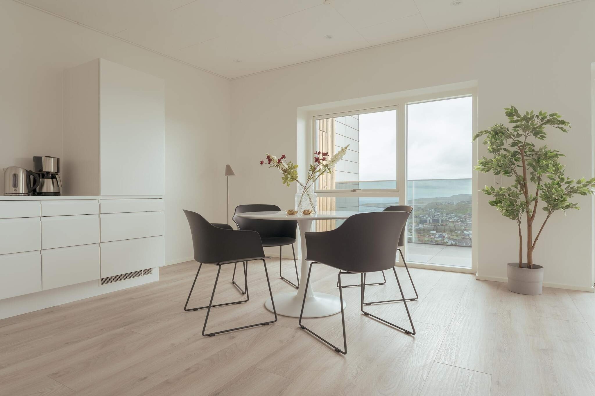 Prachtig appartement met uitzicht op de stad-Binnen