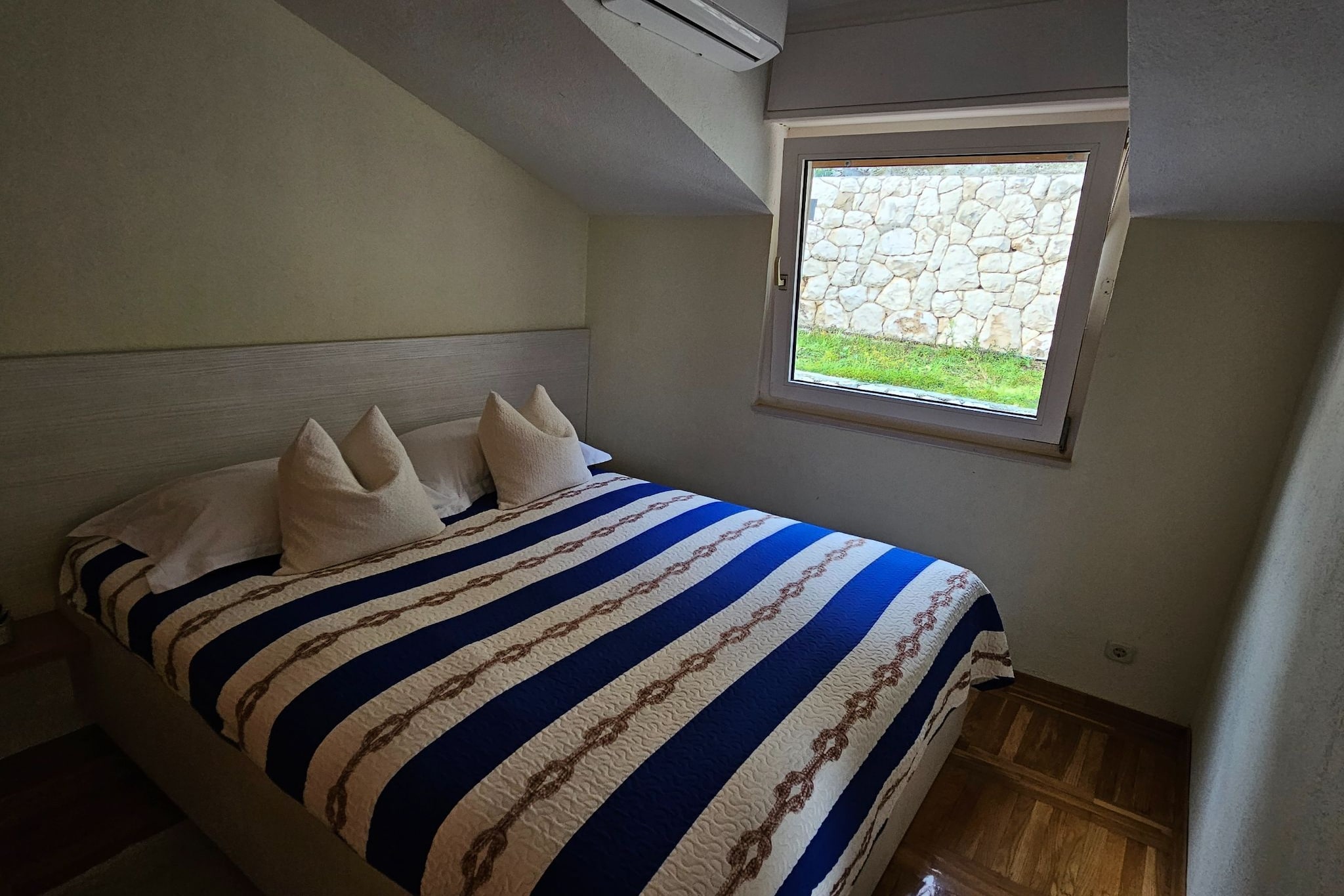 Holiday Home Sunrise - Three Bedroom Holiday Home-Slaapkamer