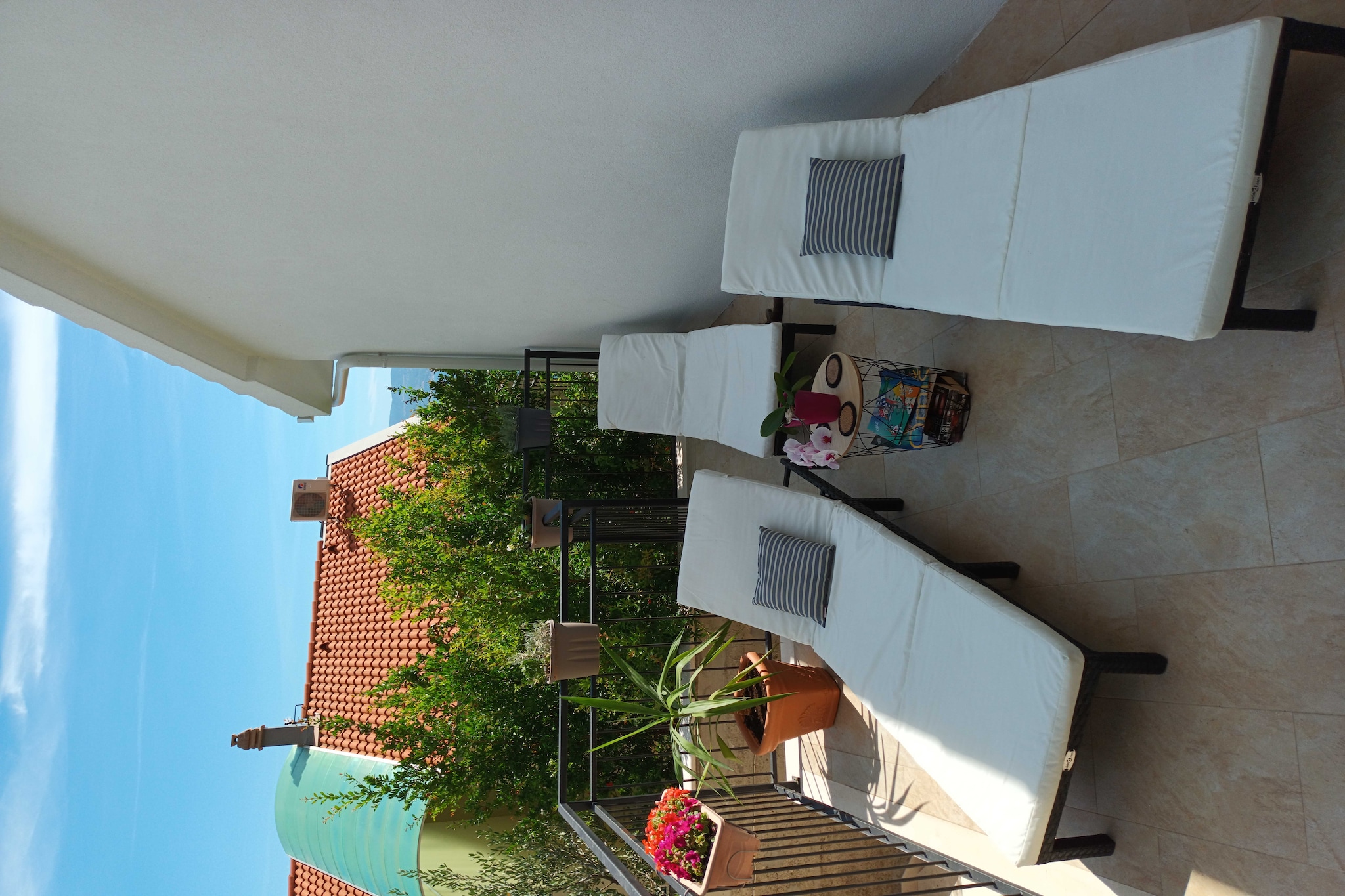 Holiday Home Sunrise - Three Bedroom Holiday Home-Buitenlucht