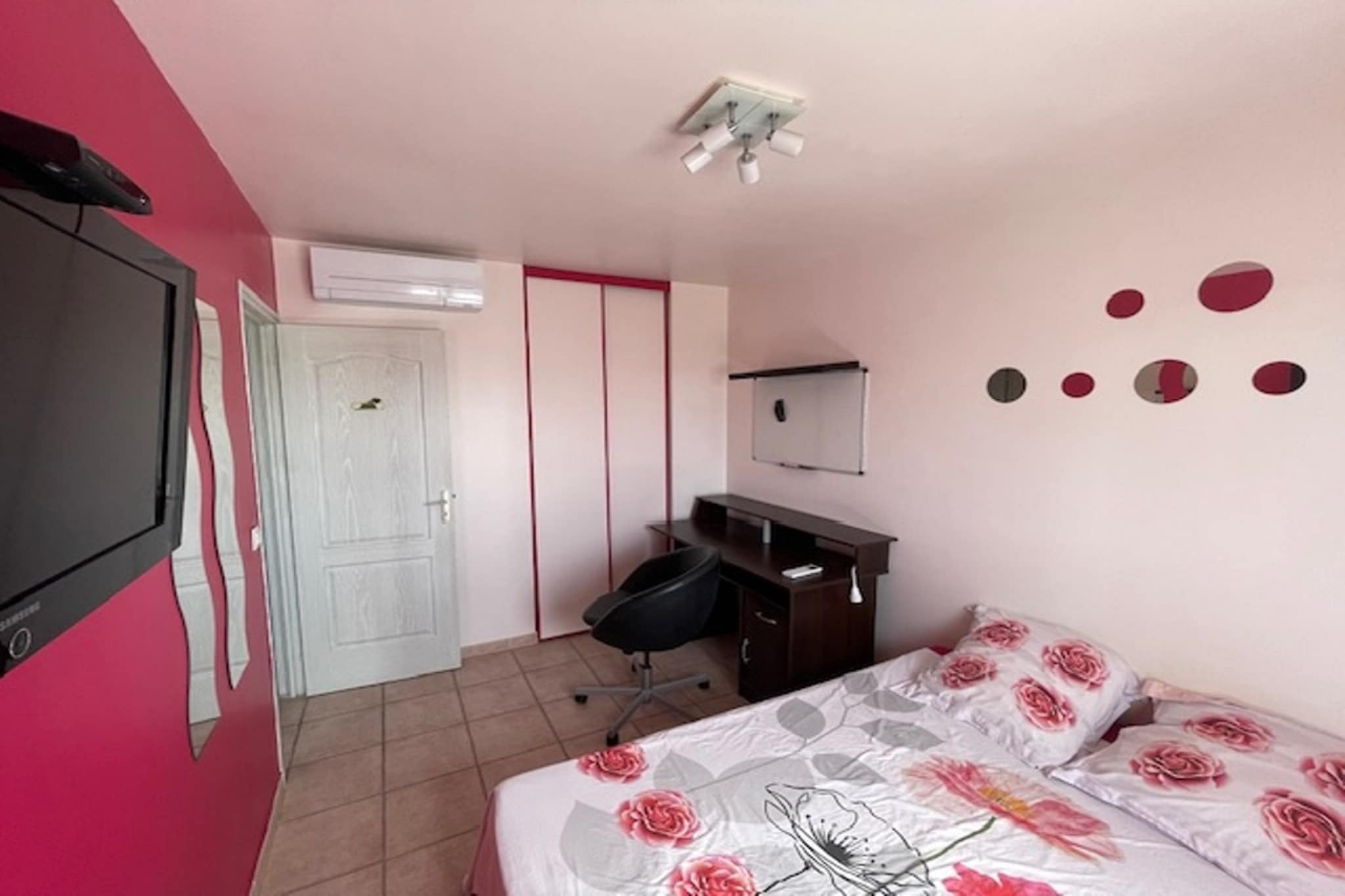 Bed Room