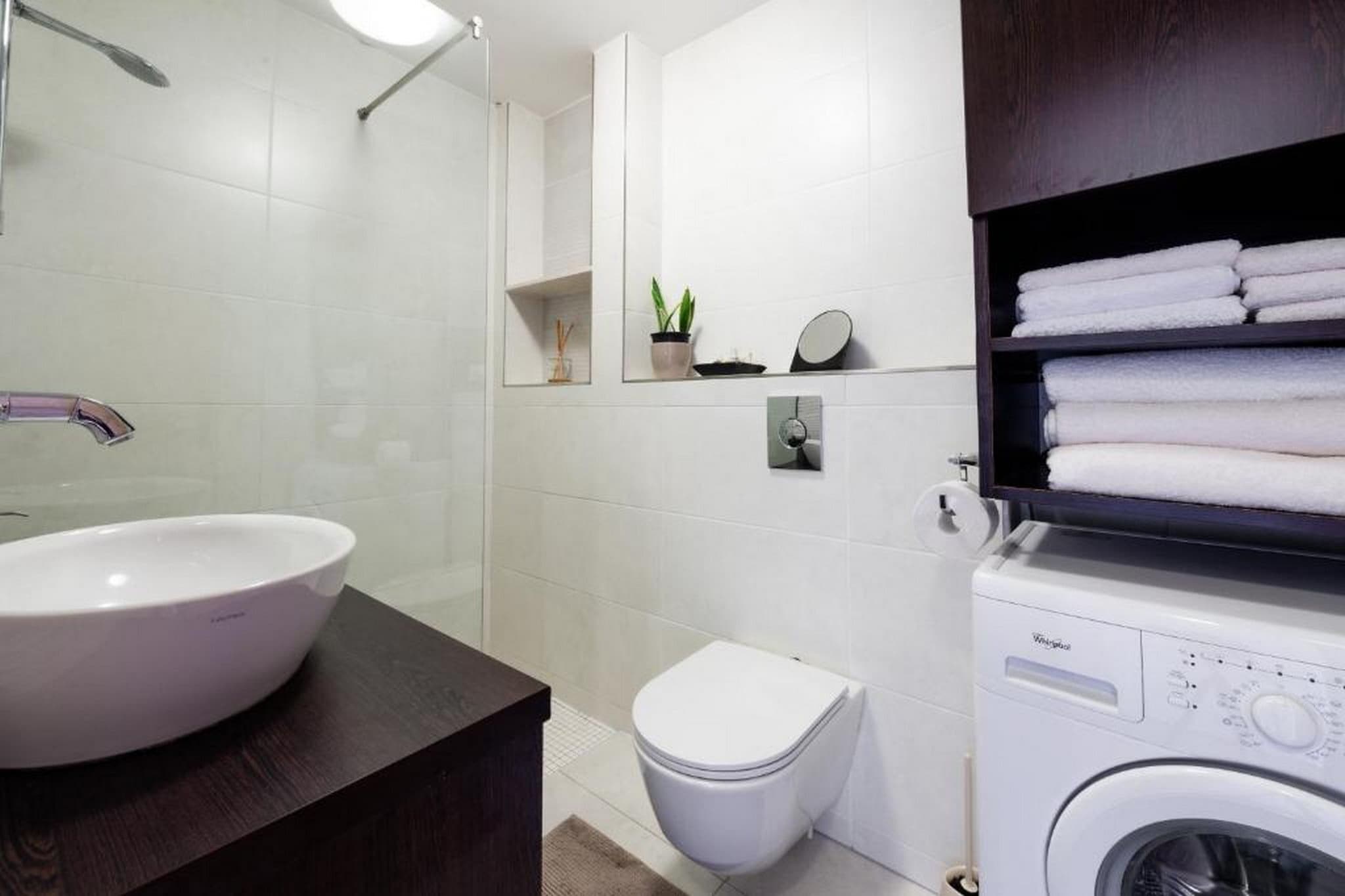 Apartments Meri & Karla - Two Bedroom Apartment with Balcony and Sea View (Karla)-Bathroom