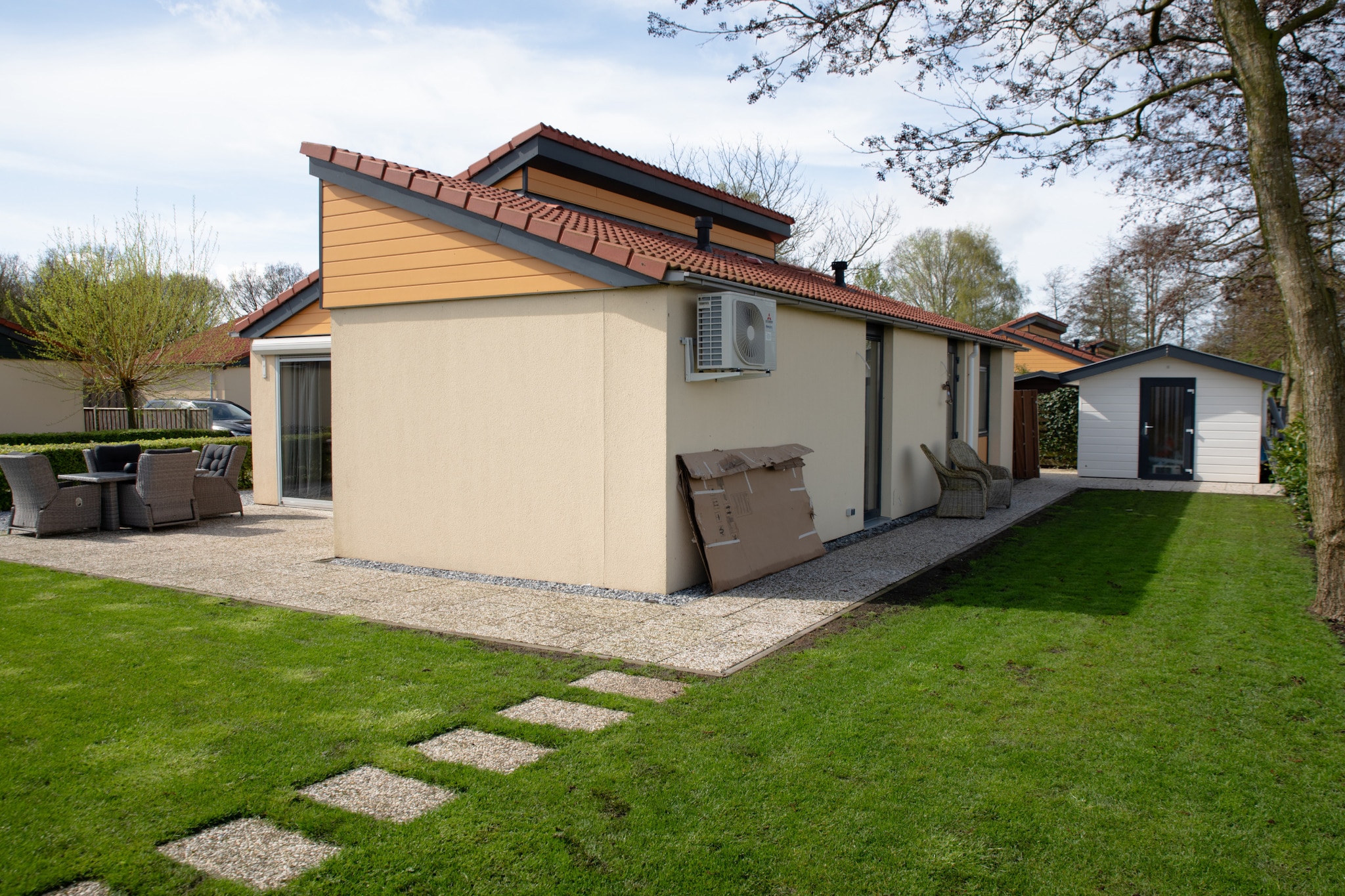 4 pers Welness huis 93 - Buitenkant zomer