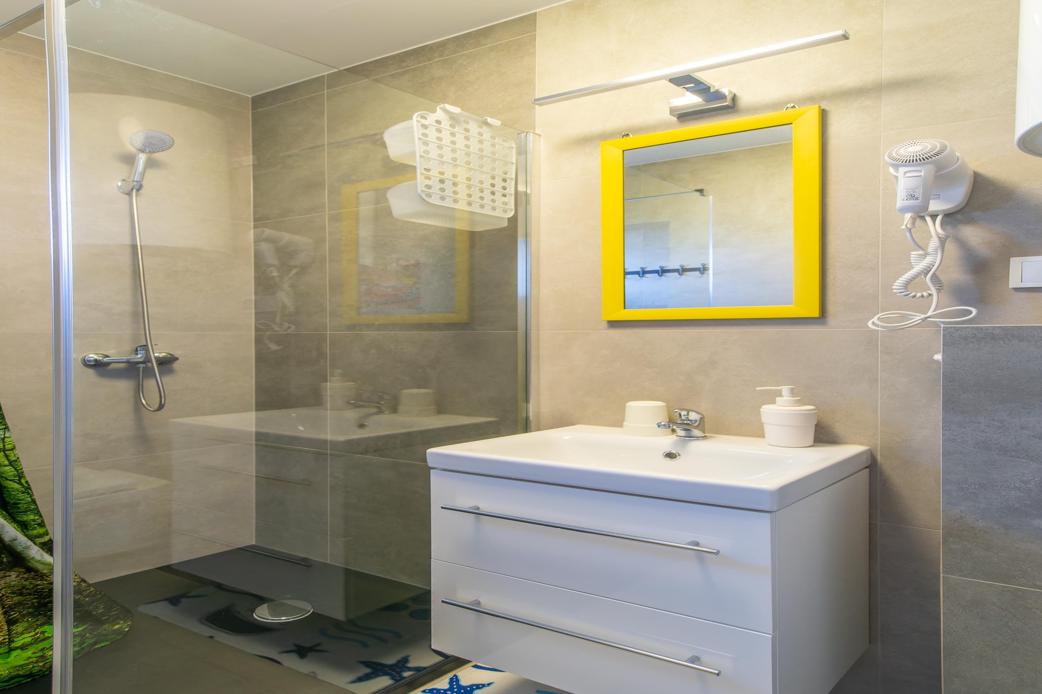 Domki Trebor dla 6 osób-Badkamer