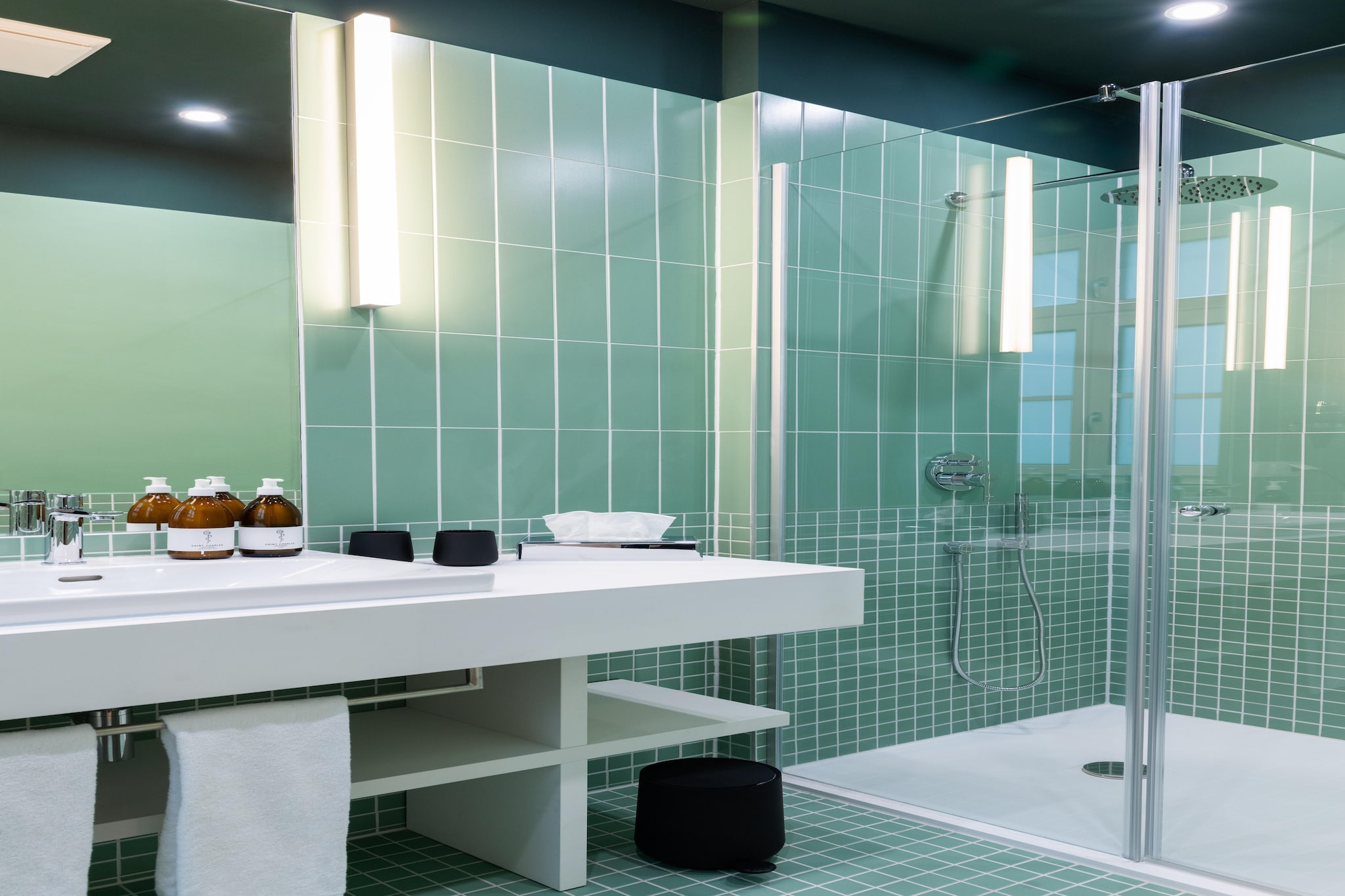 URBANAUTS Studios Sylvette - Bathroom