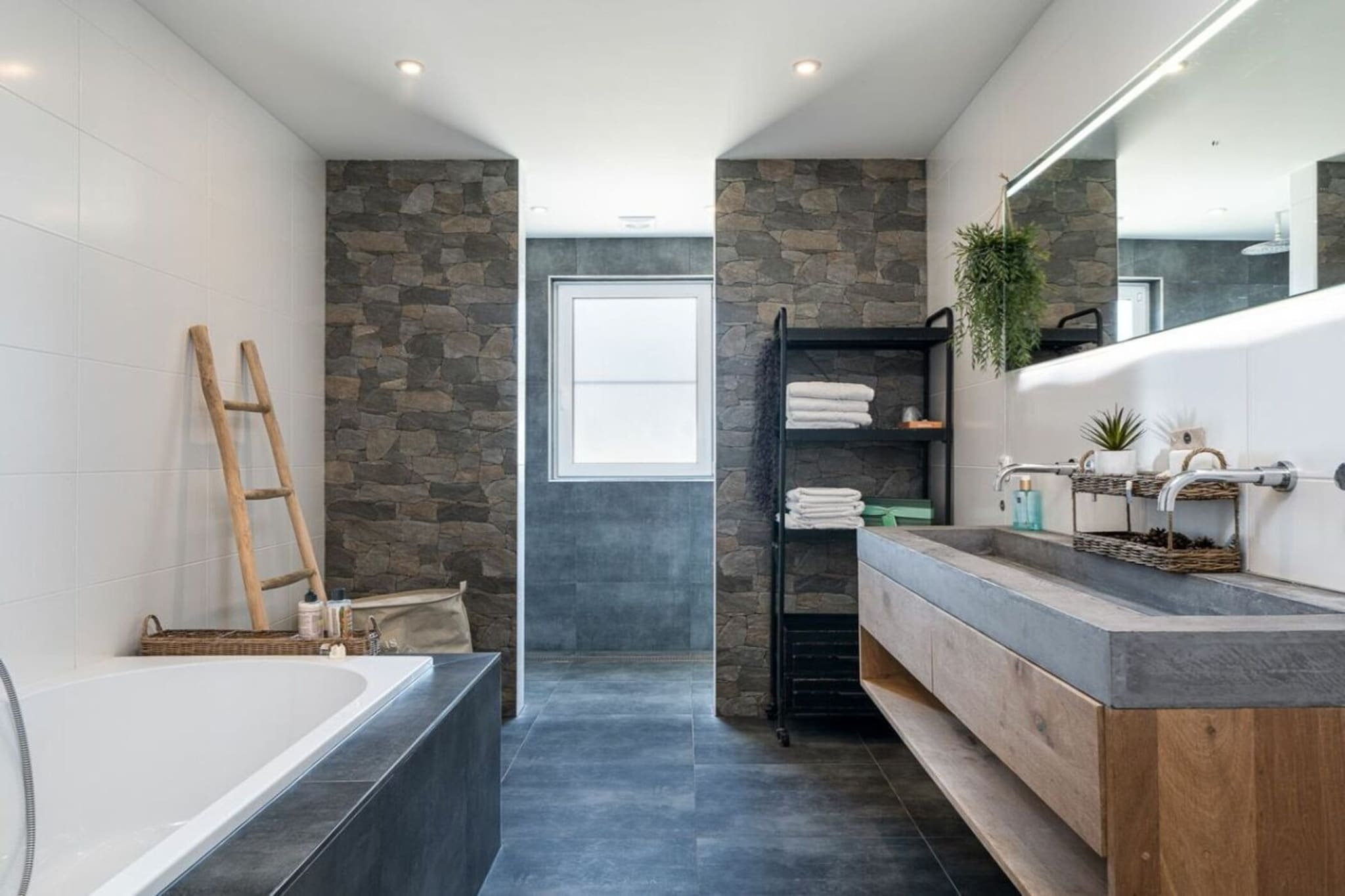 467355-Badkamer