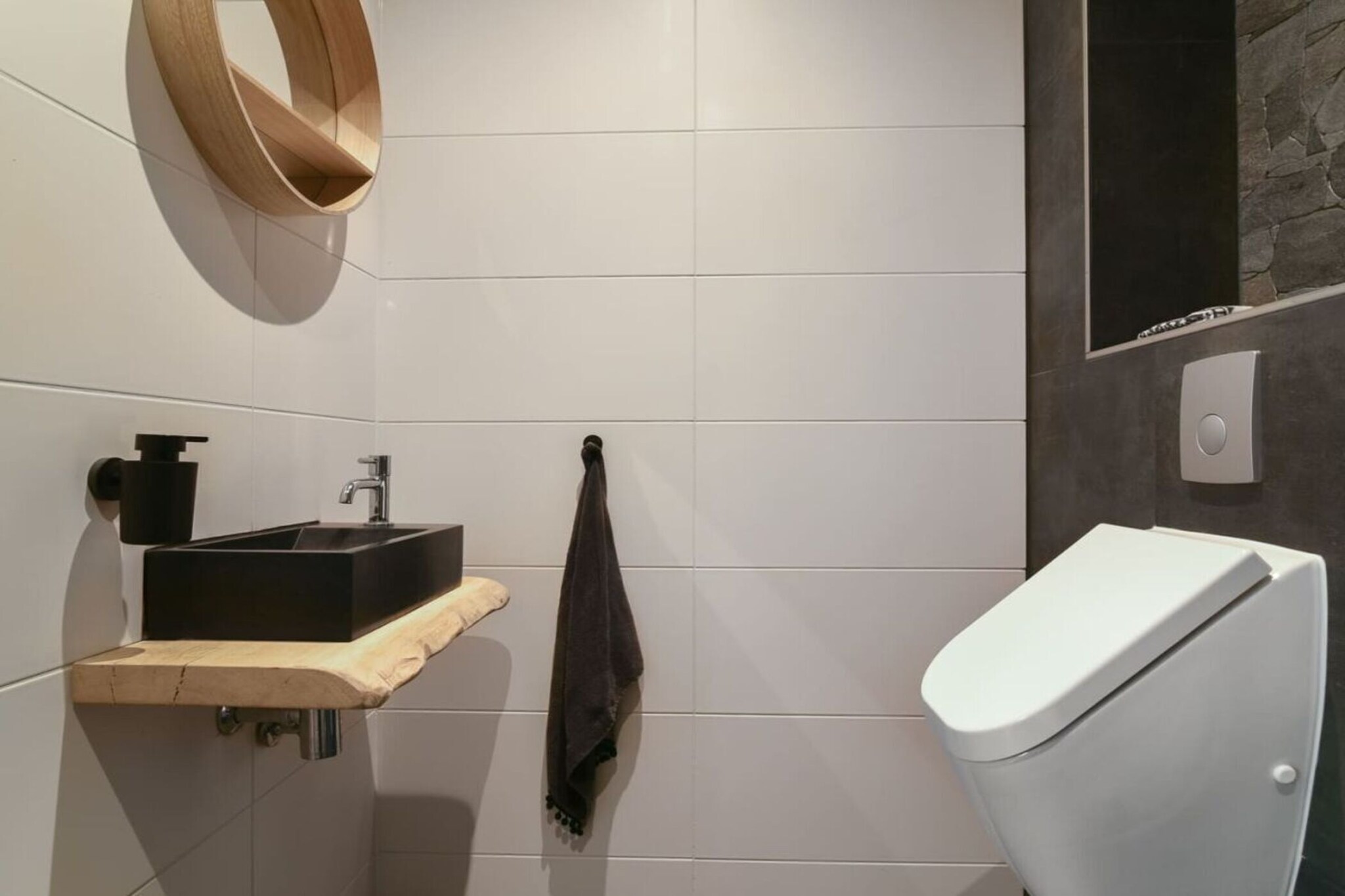 467355-Badkamer