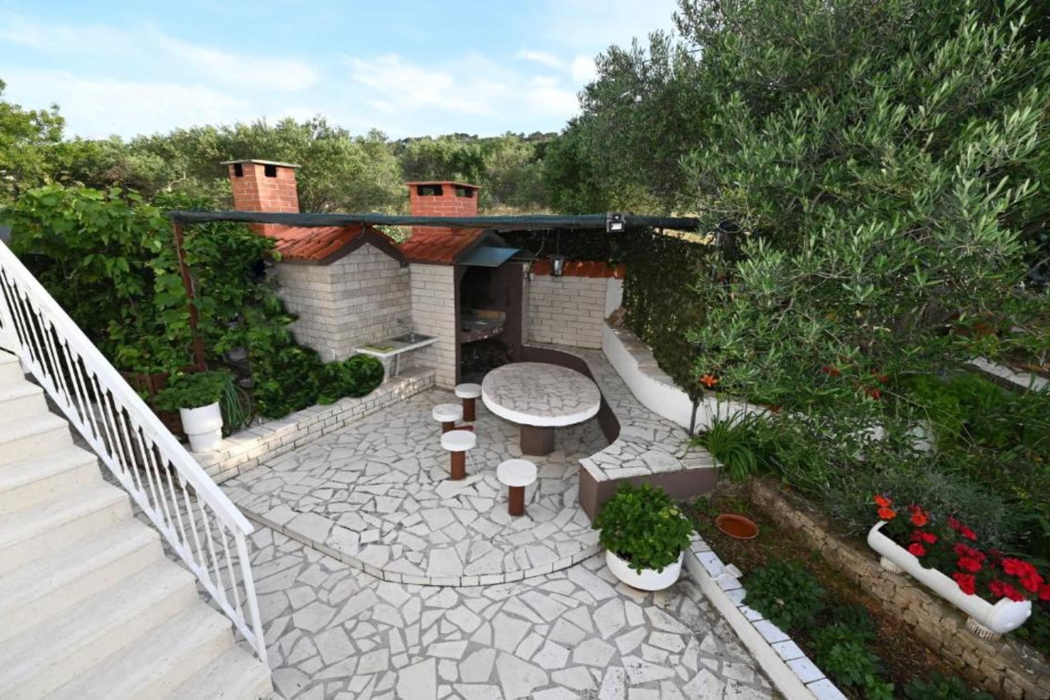 Apartments Mihovilović - 50 m from beach - Two Bedroom Apartment with Balcony and Sea View (A2)