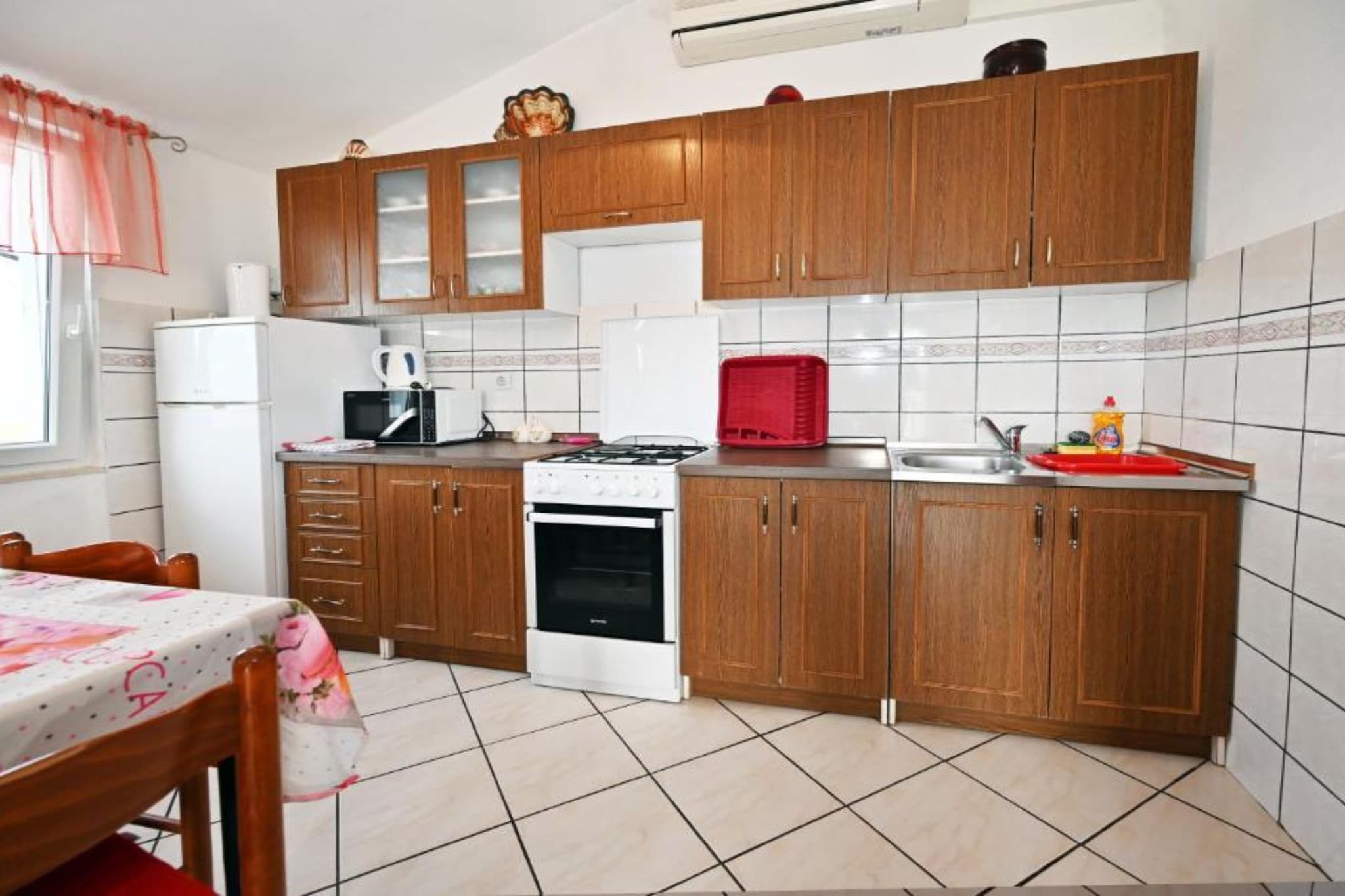 Apartments Mihovilović - 50 m from beach - Superior Two Bedroom Apartment with Balcony and Sea View (A3)-Küche