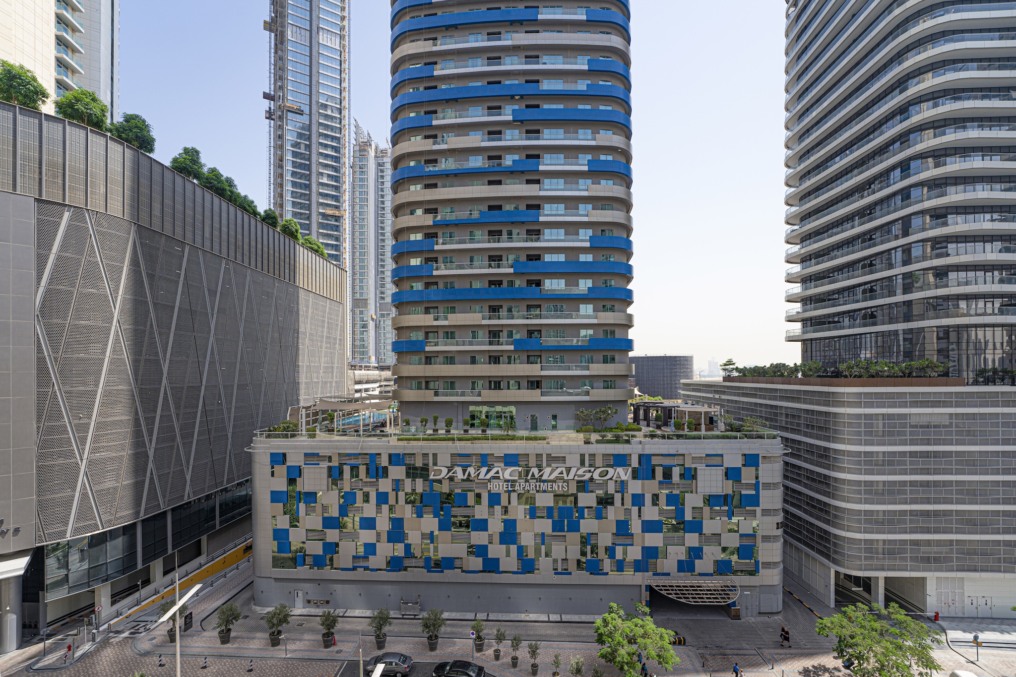 Exterior Summer