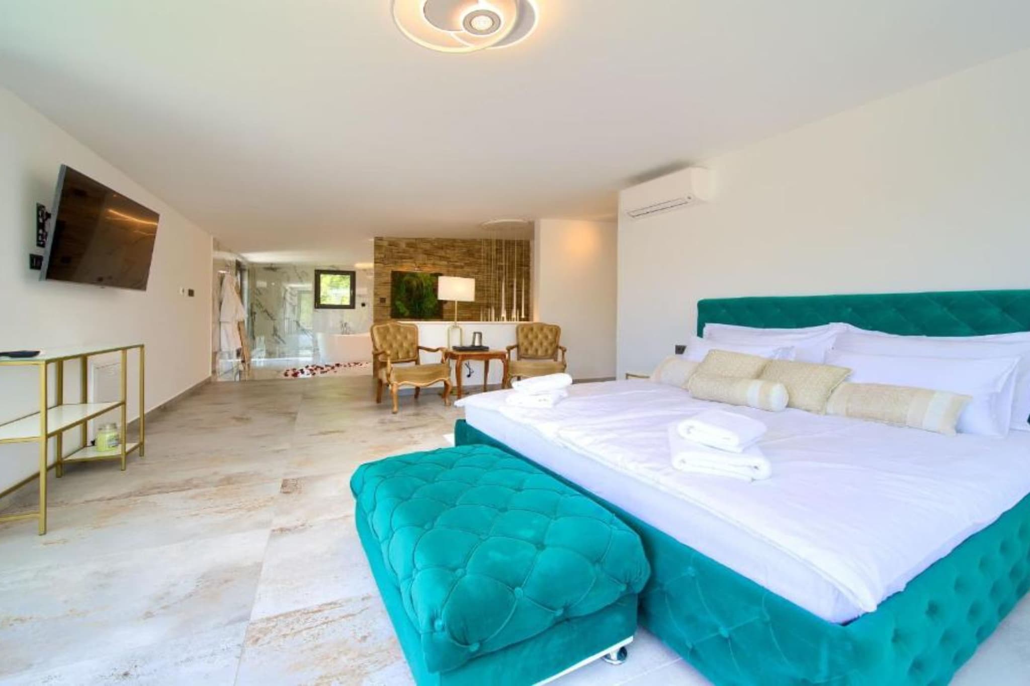 Wellness Villa Modruna - Four Bedroom Villa with Swimming pool-Bedroom
