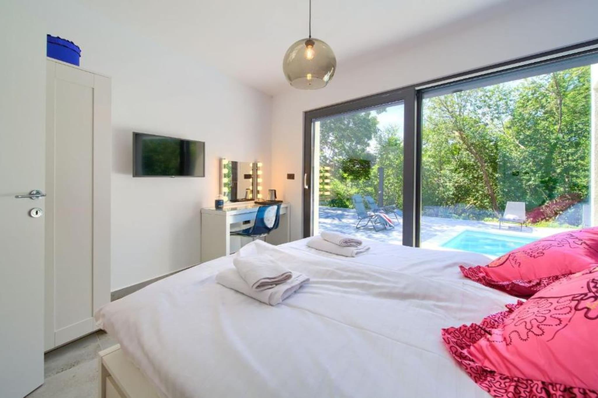 Wellness Villa Modruna - Four Bedroom Villa with Swimming pool-Bedroom