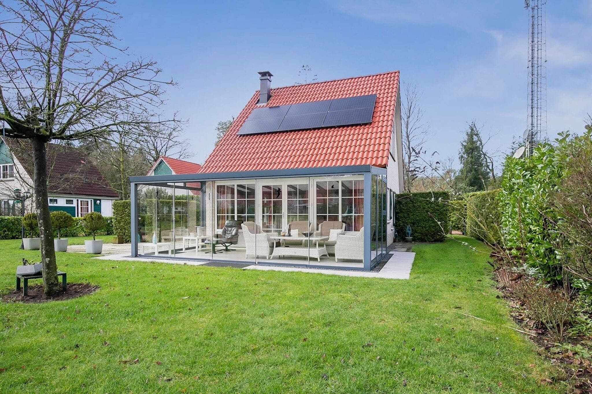 Holiday home with conservatory, near Hellendoorn