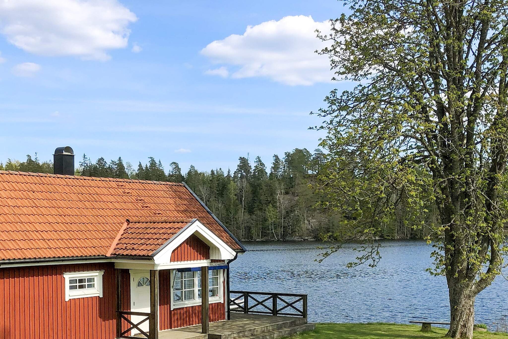 4 Sterne Ferienhaus in STENSJÖN - Wasserblick