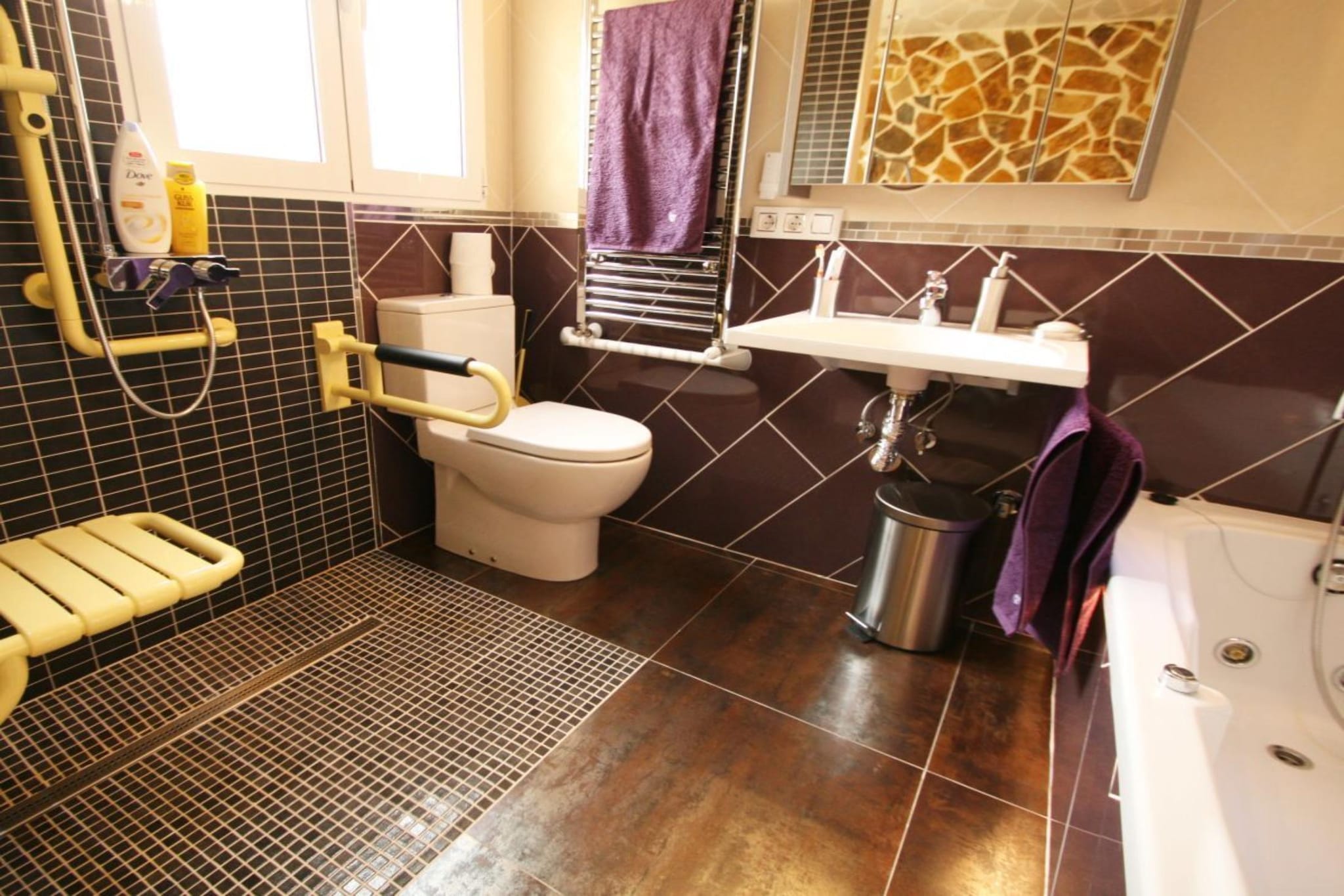 127471-Badkamer