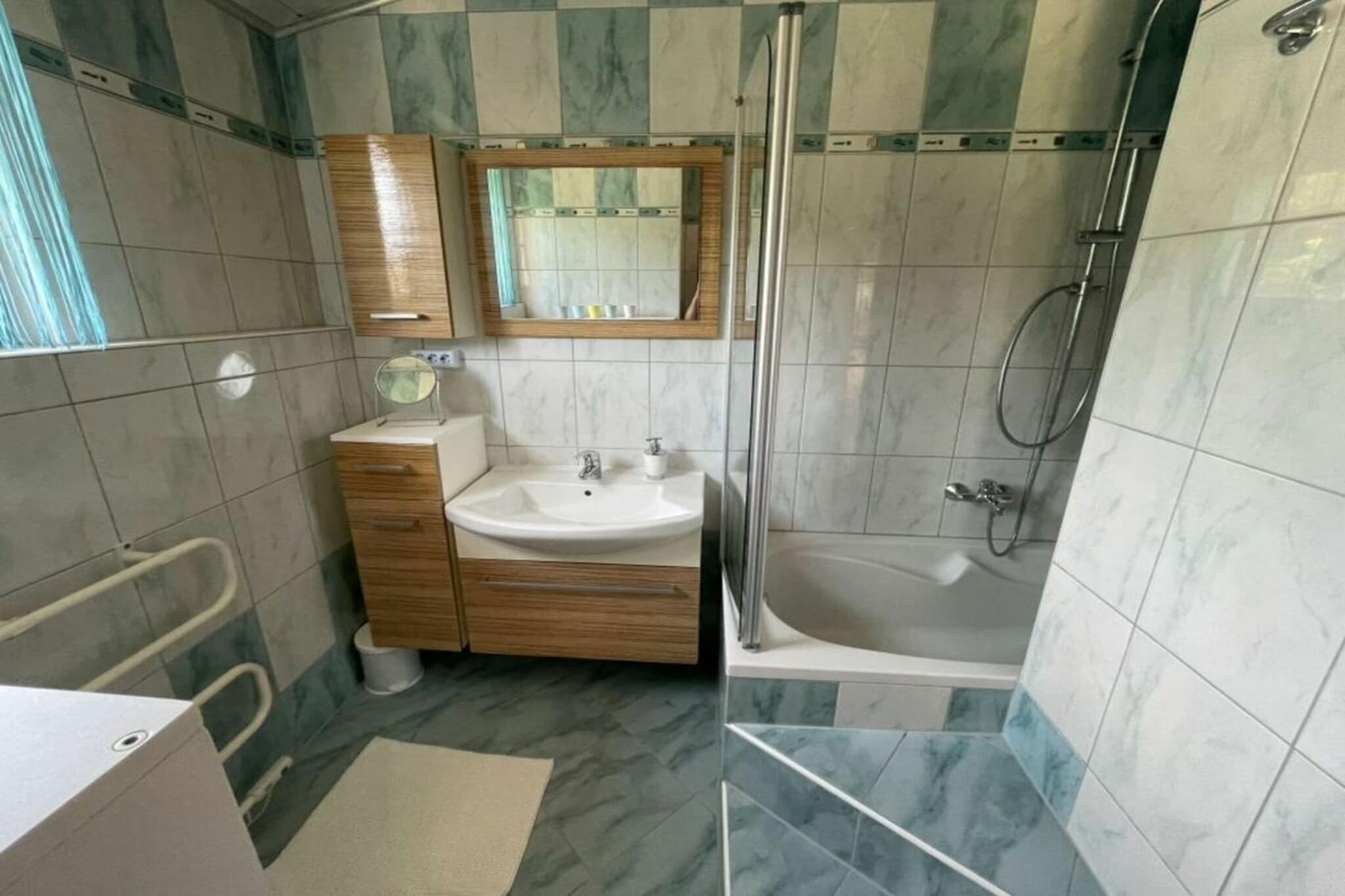 480011-Badkamer