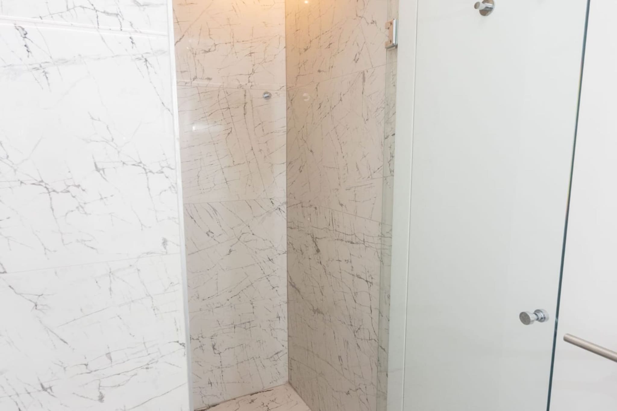 Apartment Jugo - Two Bedroom Apartment with Terrace and Sea View-Badkamer