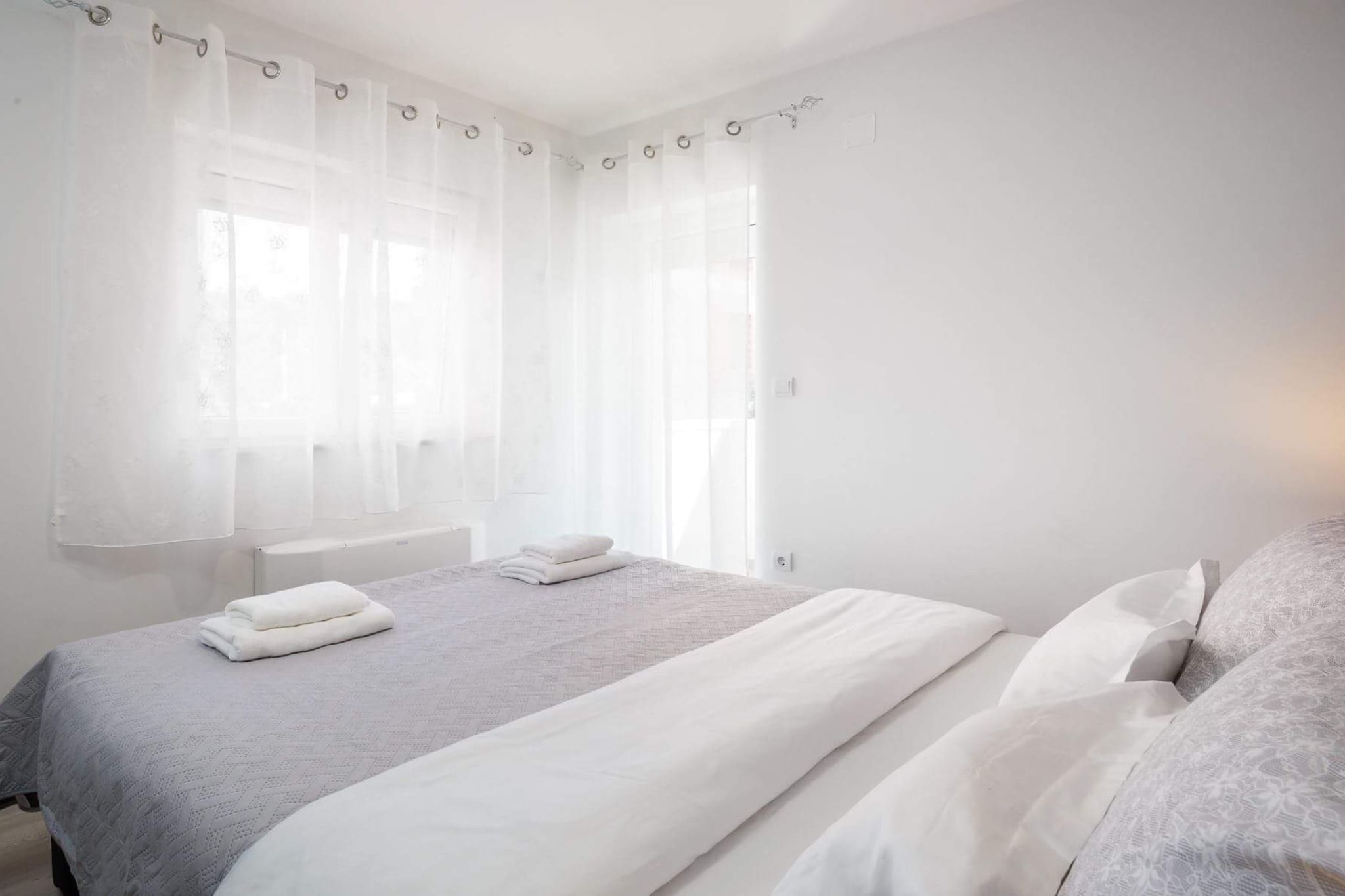 Apartment Lana - Premium Two-Bedroom Apartment with Terrace and Sea View (A2)
