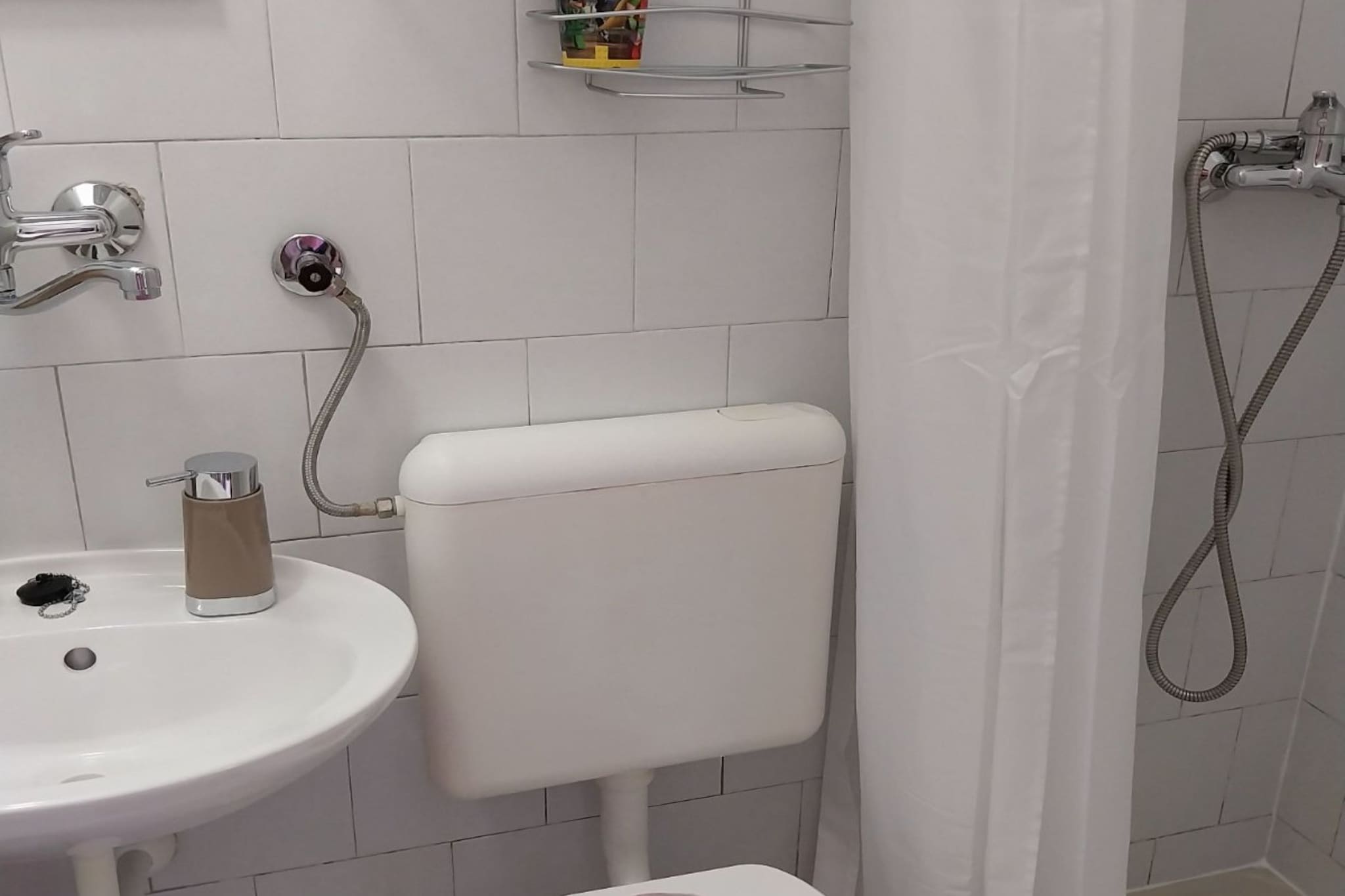 Holiday Home Gioia Cristina - One Bedroom Holiday Home with Terrace-Bathroom