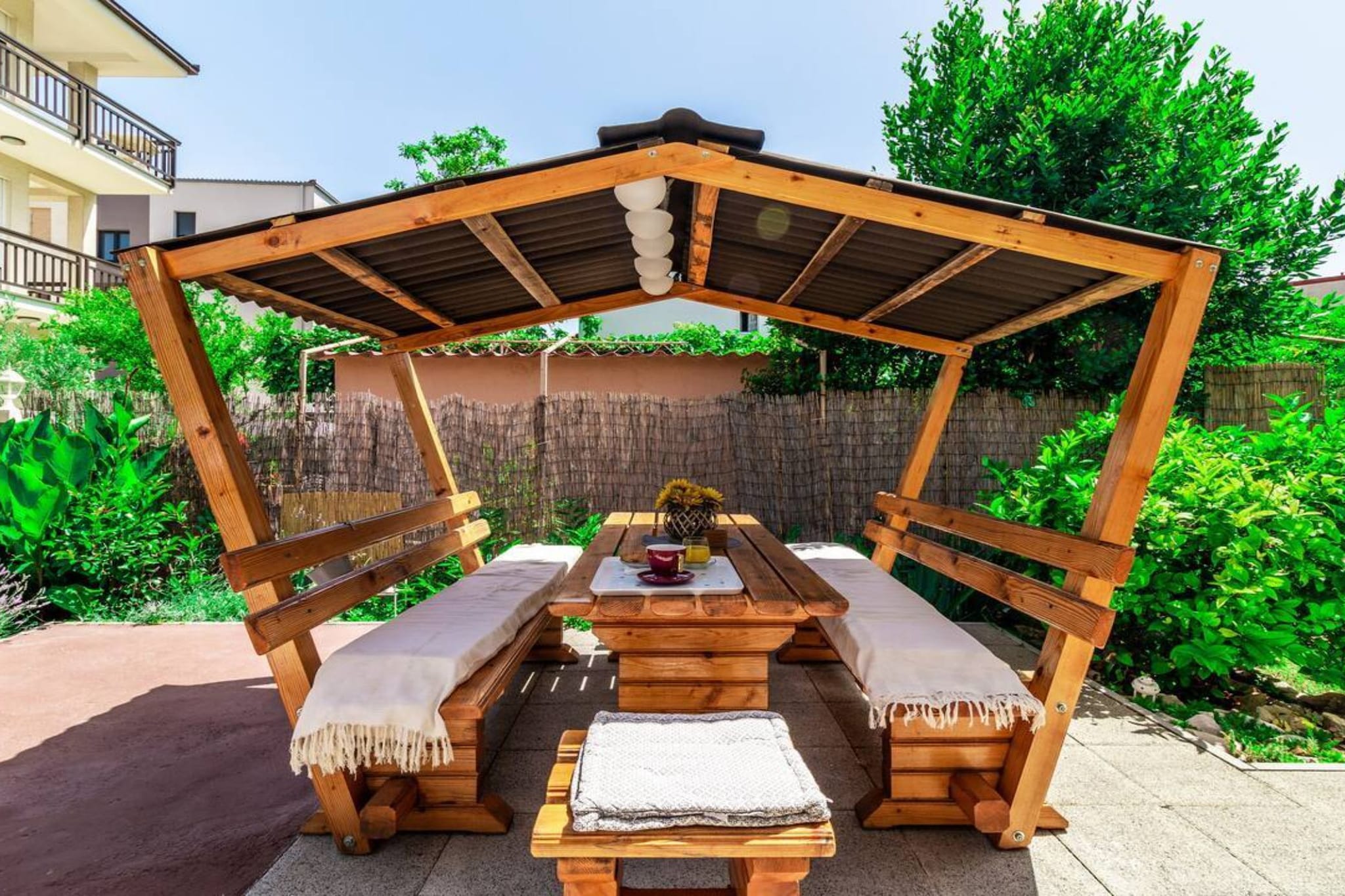 Holiday Home Sunny Side - Six Bedroom Holiday Home-Innen