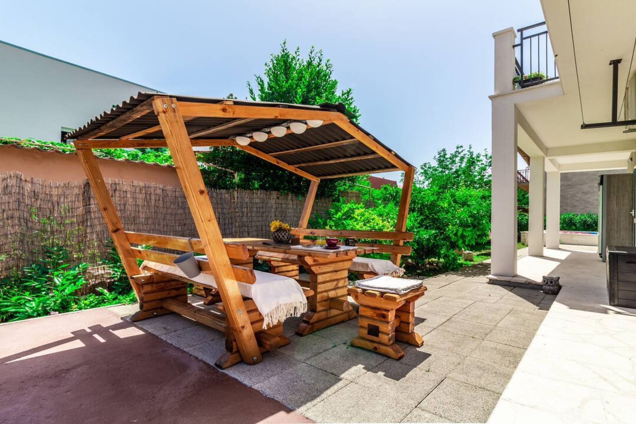 Holiday Home Sunny Side - Six Bedroom Holiday Home-Innen