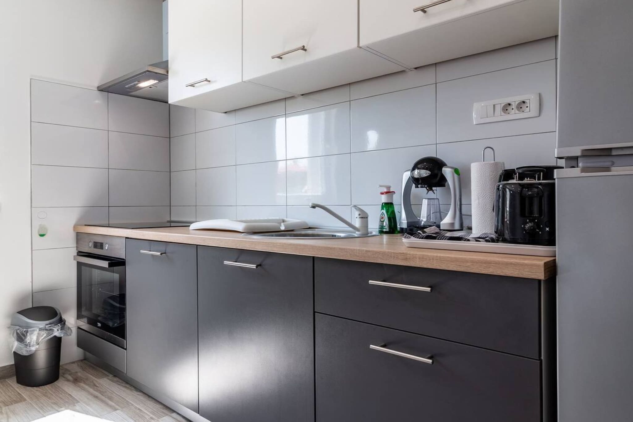 Holiday Home Sunny Side - Six Bedroom Holiday Home-Küche