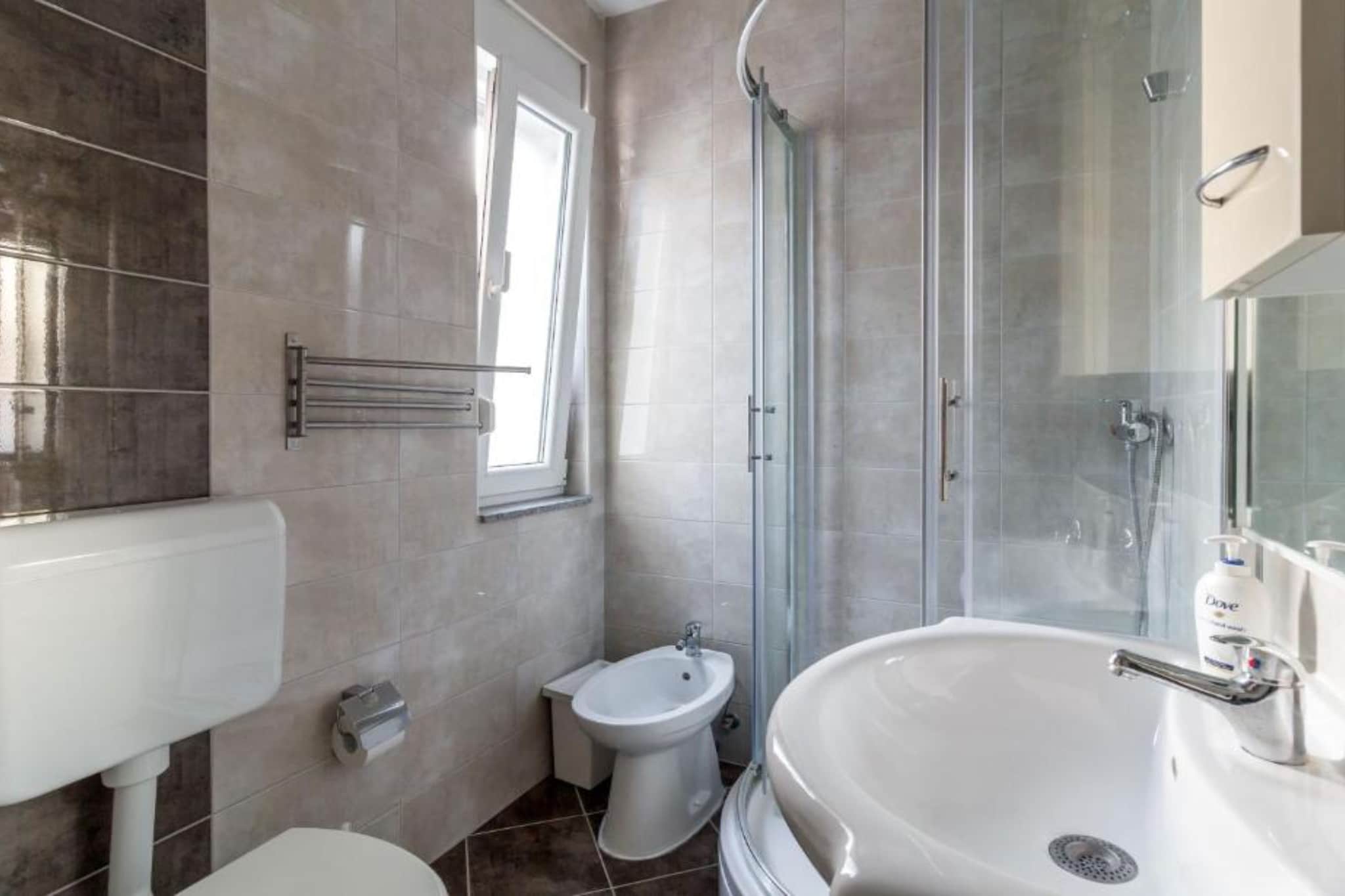 Apartments Lavanda Idila - Studio apartment   (Studio  with Garden View on BDC) -(1)-Salle de bain