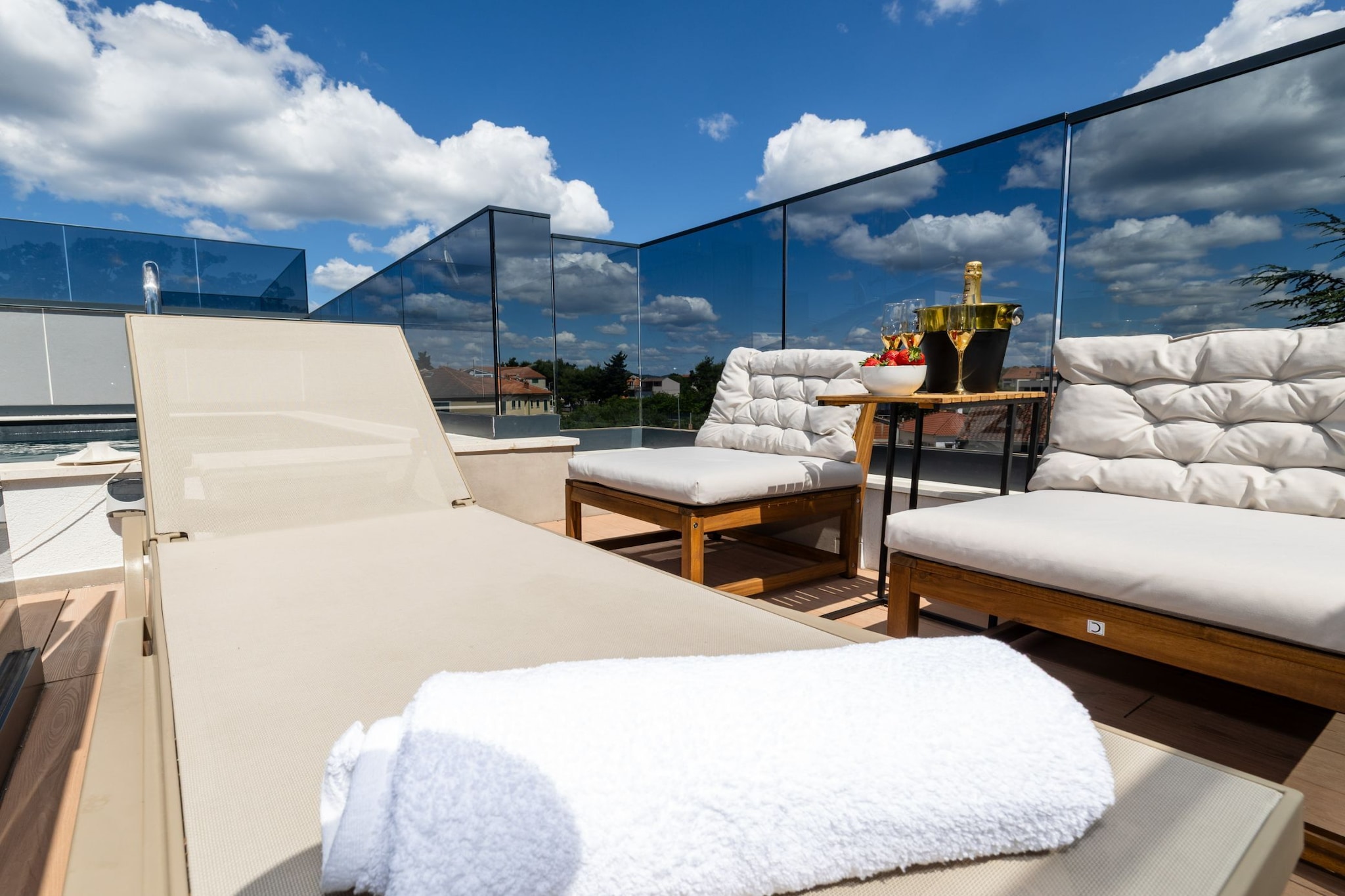 Villa Tria Quercus - Two Bedroom Villa with Terrace and Swimping pool-Buitenlucht