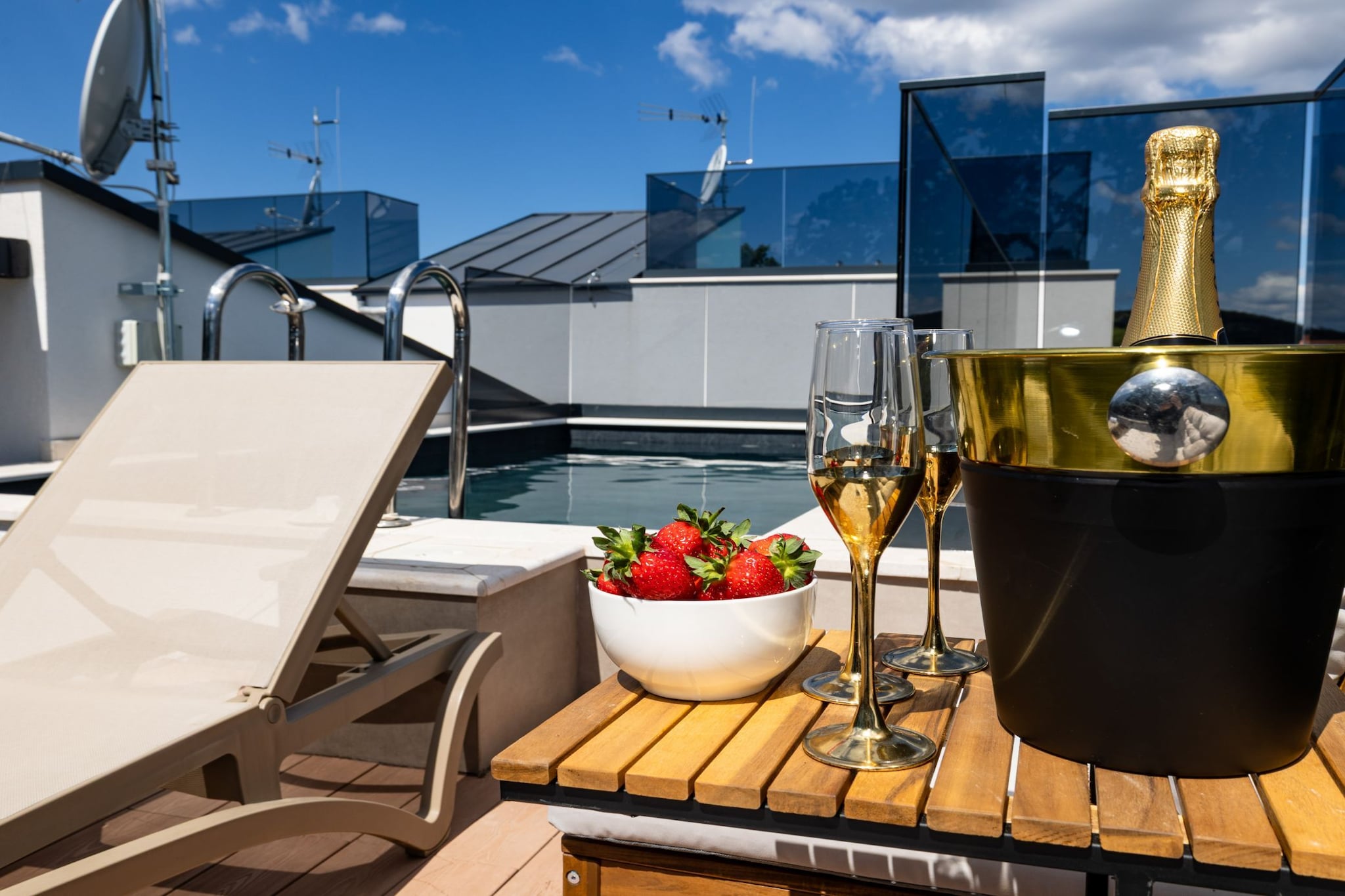 Villa Tria Quercus - Two Bedroom Villa with Terrace and Swimping pool-Zwembad