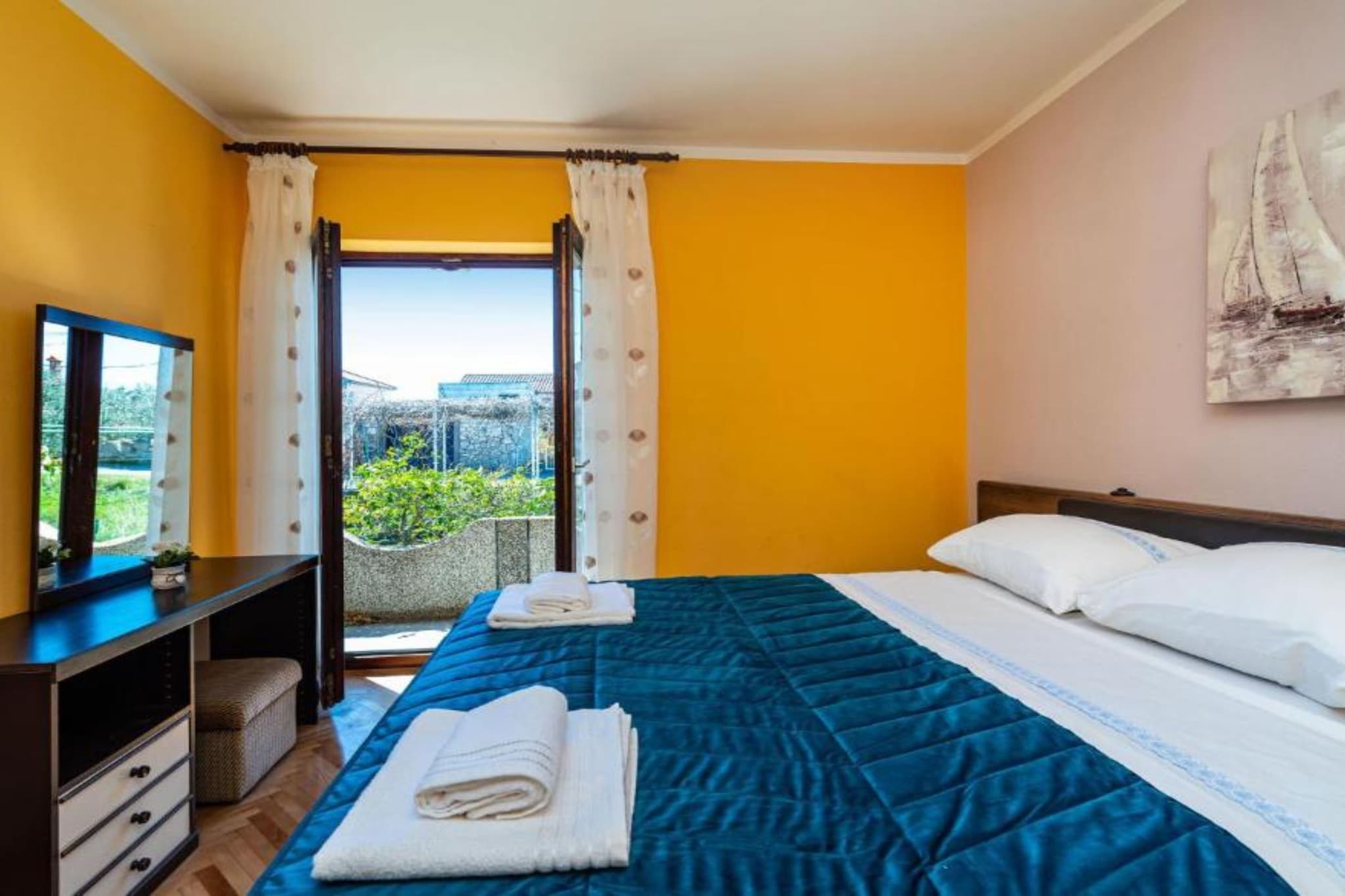 Apartment Serđa - Two Bedroom Apartment with Terrace-Schlafzimmer