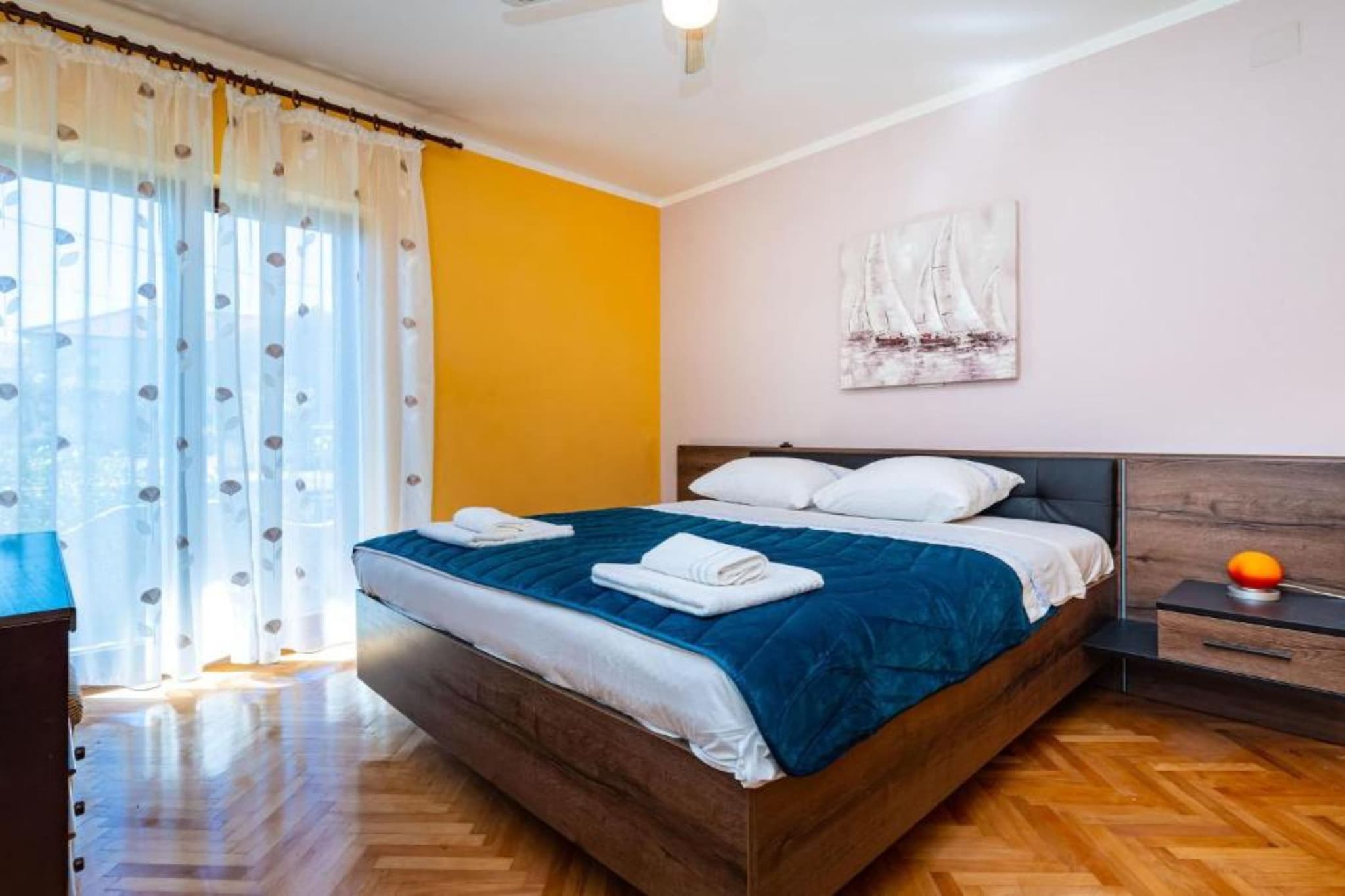 Apartment Serđa - Two Bedroom Apartment with Terrace-Schlafzimmer