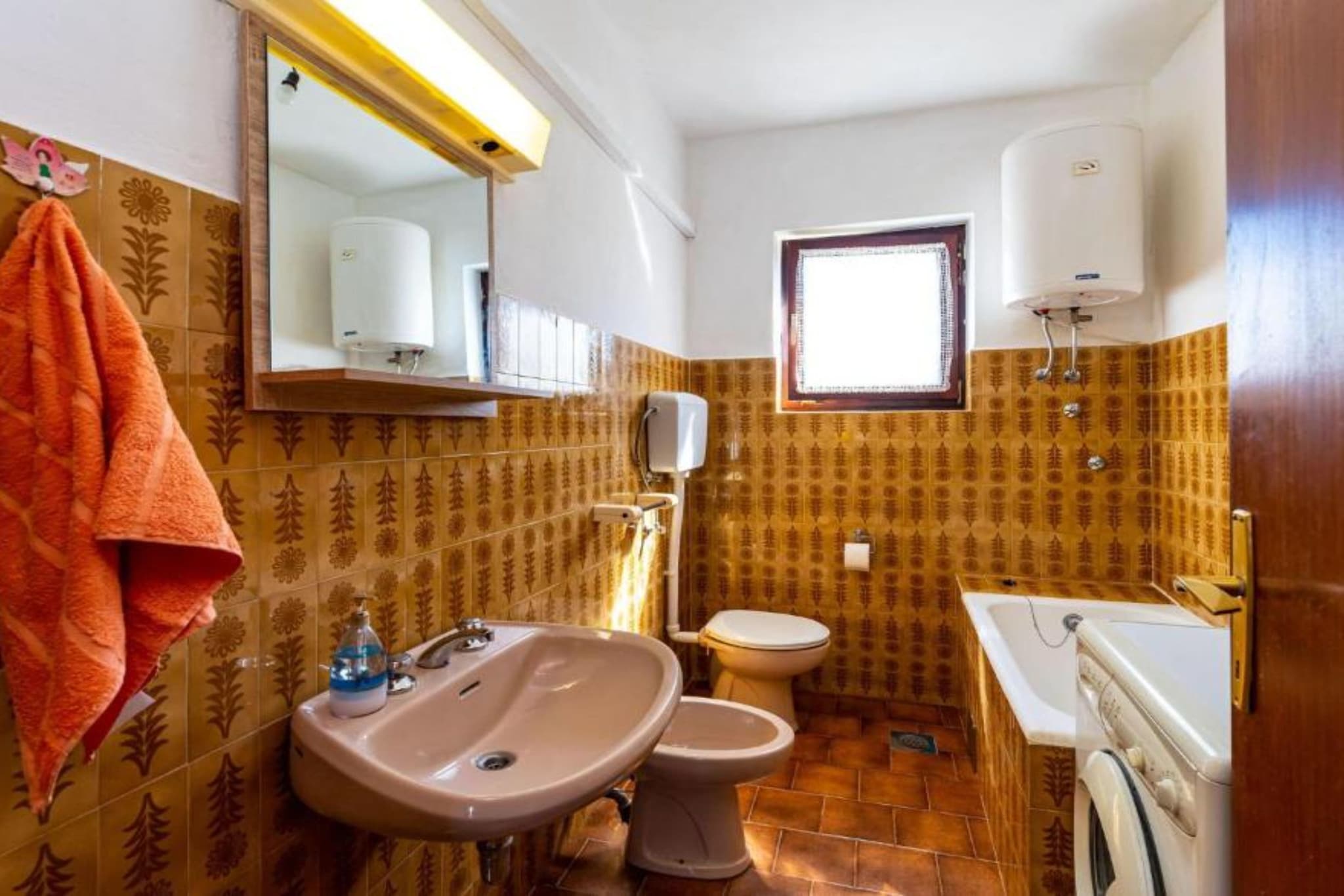 Apartment Serđa - Two Bedroom Apartment with Terrace-Badezimmer